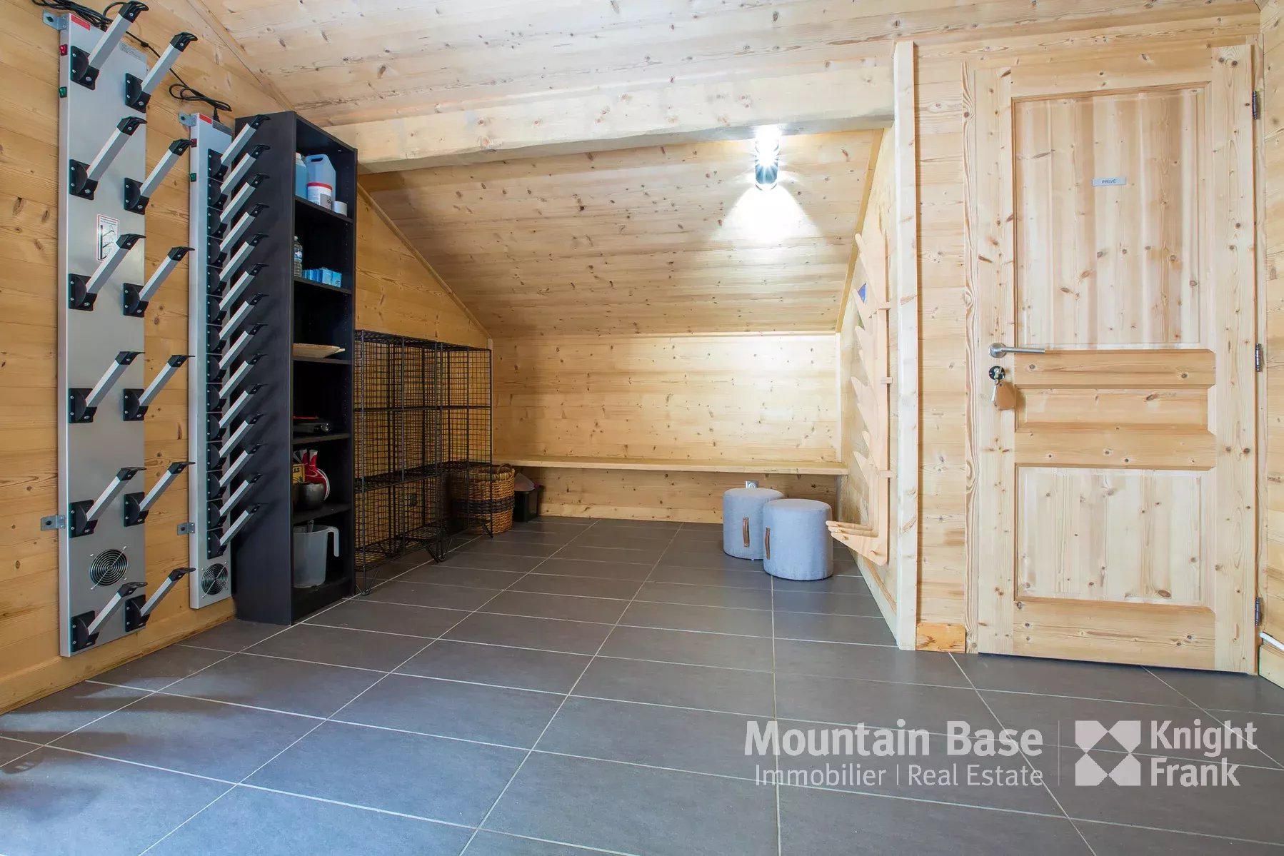 Photo of Stunning turn-key 6 bedroom chalet in Morzine