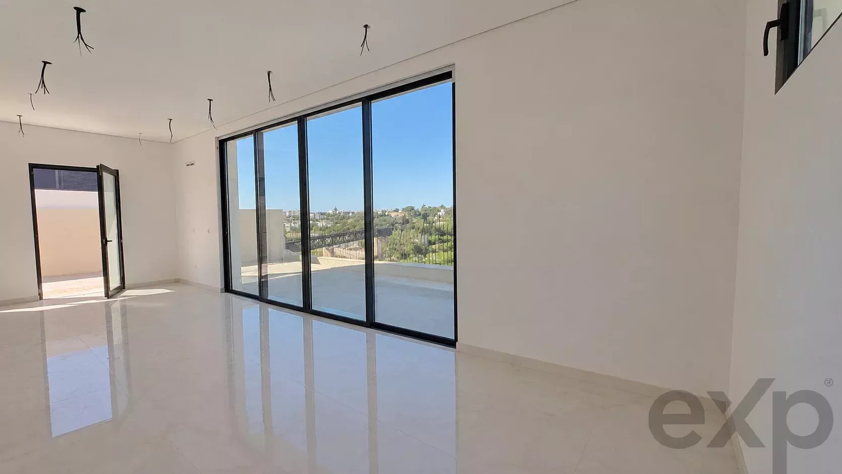 Contemporary Luxury Villa with Pool and Panoramic Views in Tavira, Algarve 87032959 image 21