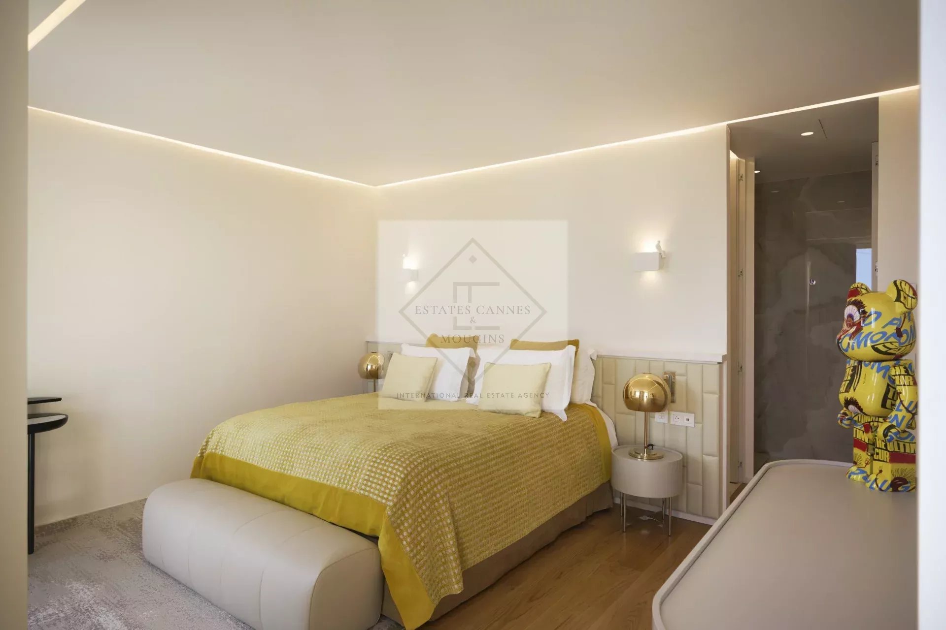 Villa Ultra-Luxe Neuve à Cannes – Location Saisonnière d’Exception — photo 19