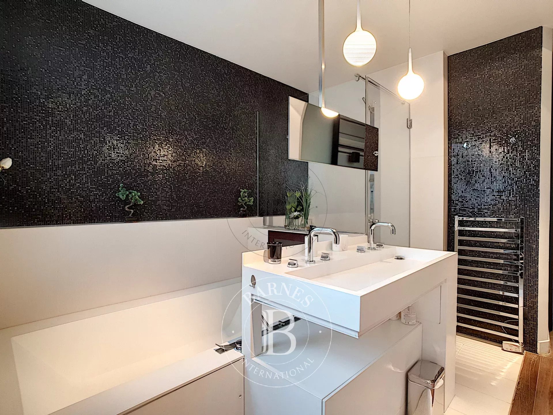 Daire Paris 8ème - picture 14