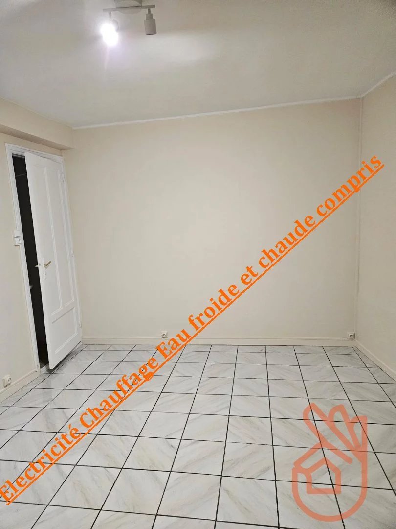 STUDIO AU CALME CARTOUCHERIE