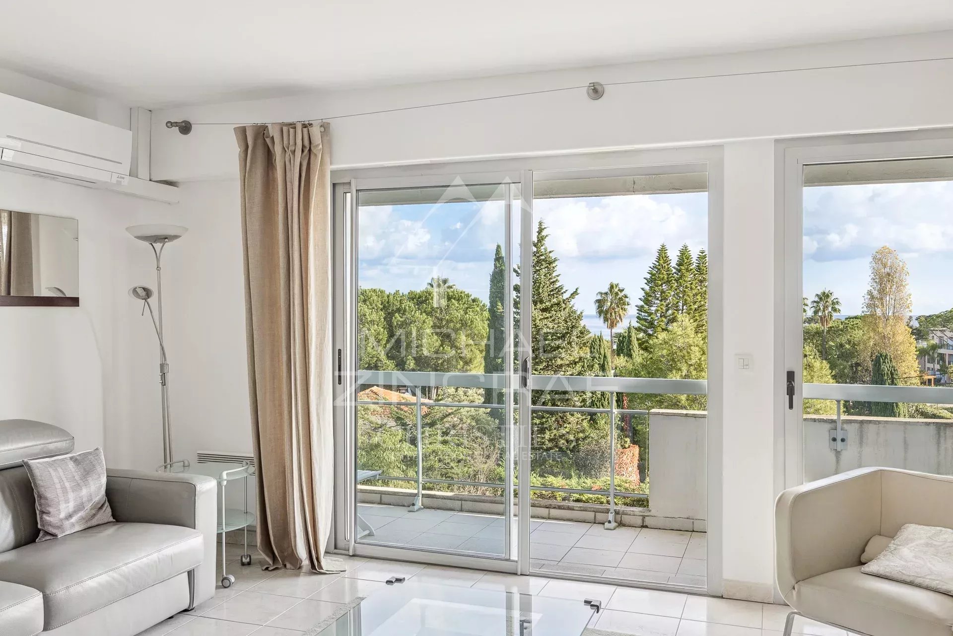 2 Bedroom Apartment/Flat's Image 8