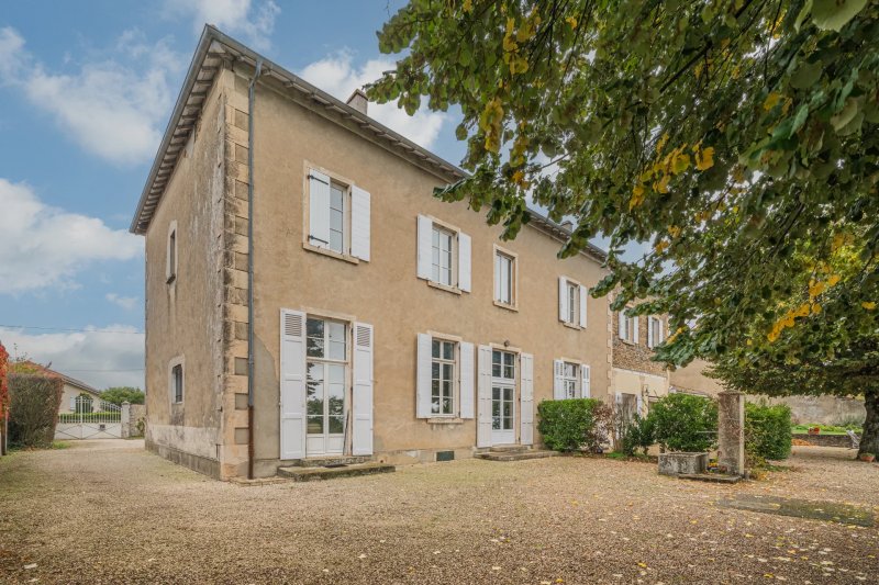 À vendre Propriété | Maubec - picture 1