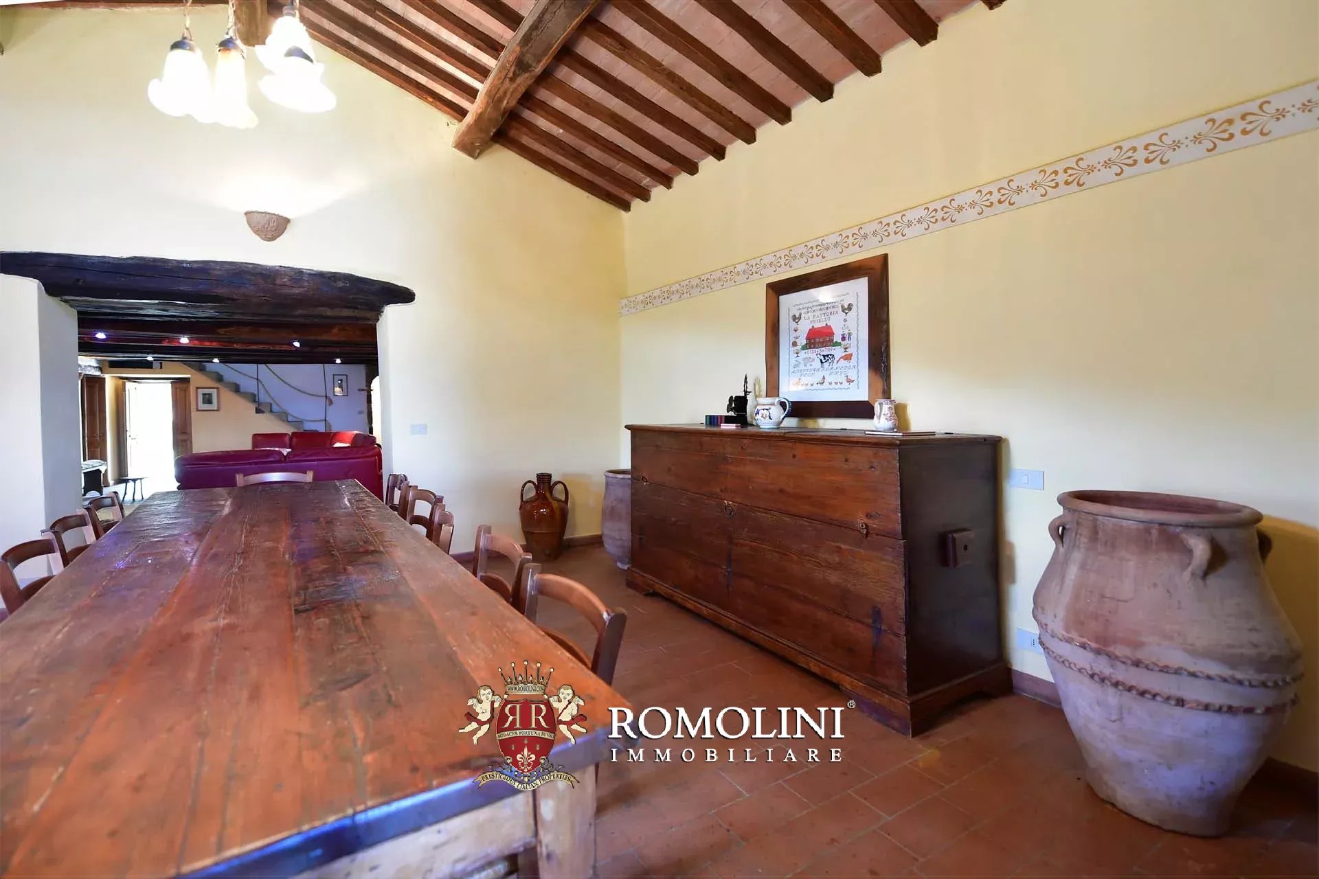8 Bedroom Villa/Townhouse's Image 41