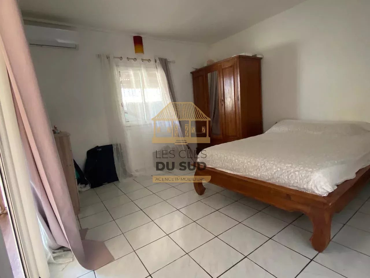SAINT-JOSEPH – MAISON F5/6 PLAIN-PIED – PROCHE DU CENTRE ET DE LA MER
