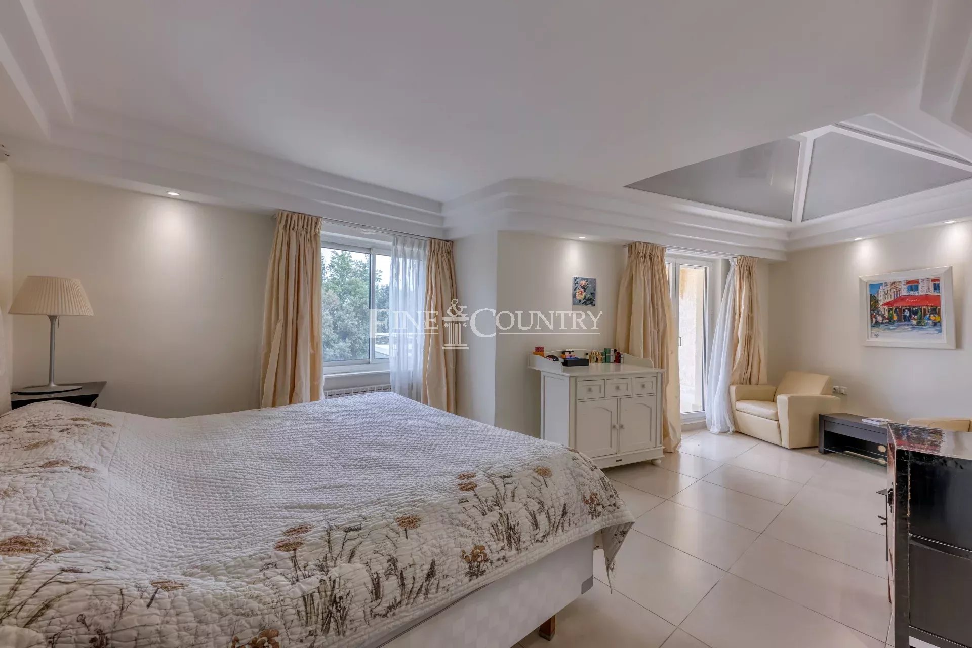 Photo of for sale property in Valbonne with tennis and hélipad