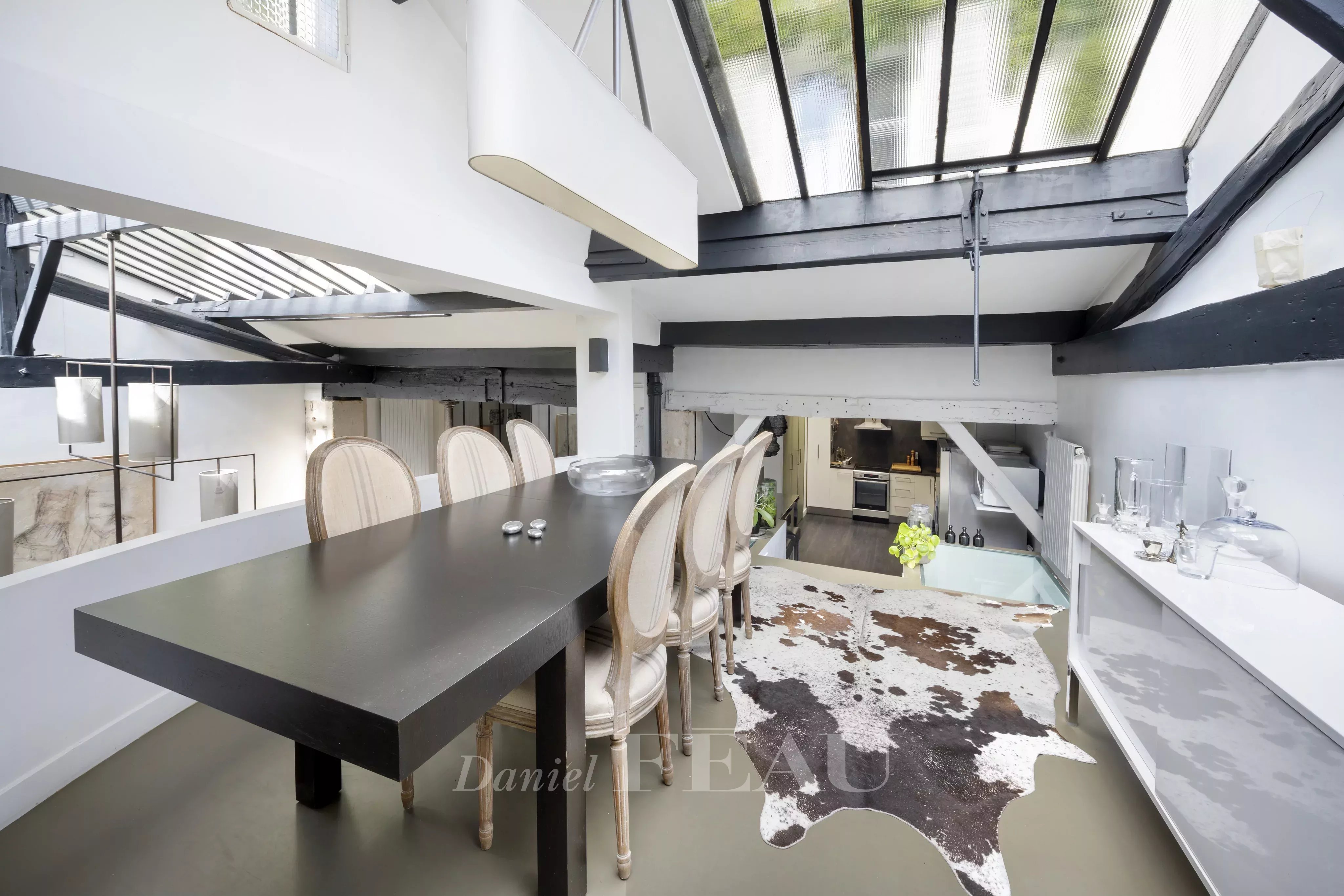 Sale Apartment Paris 11th