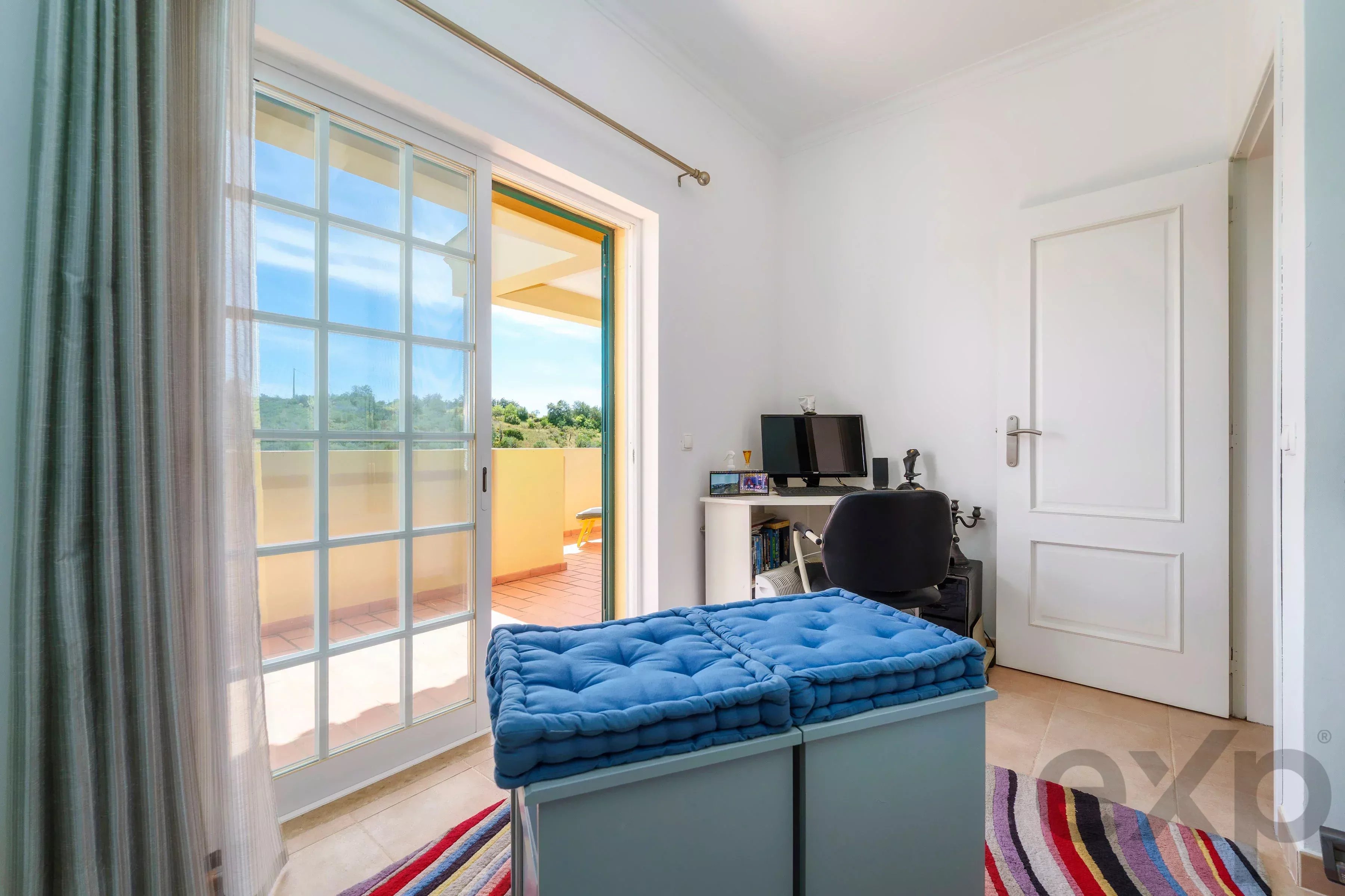 A fantastic, charming 4-bedroom villa with a garden and swimming pool on the outskirts of Olhão 87006245 image 29