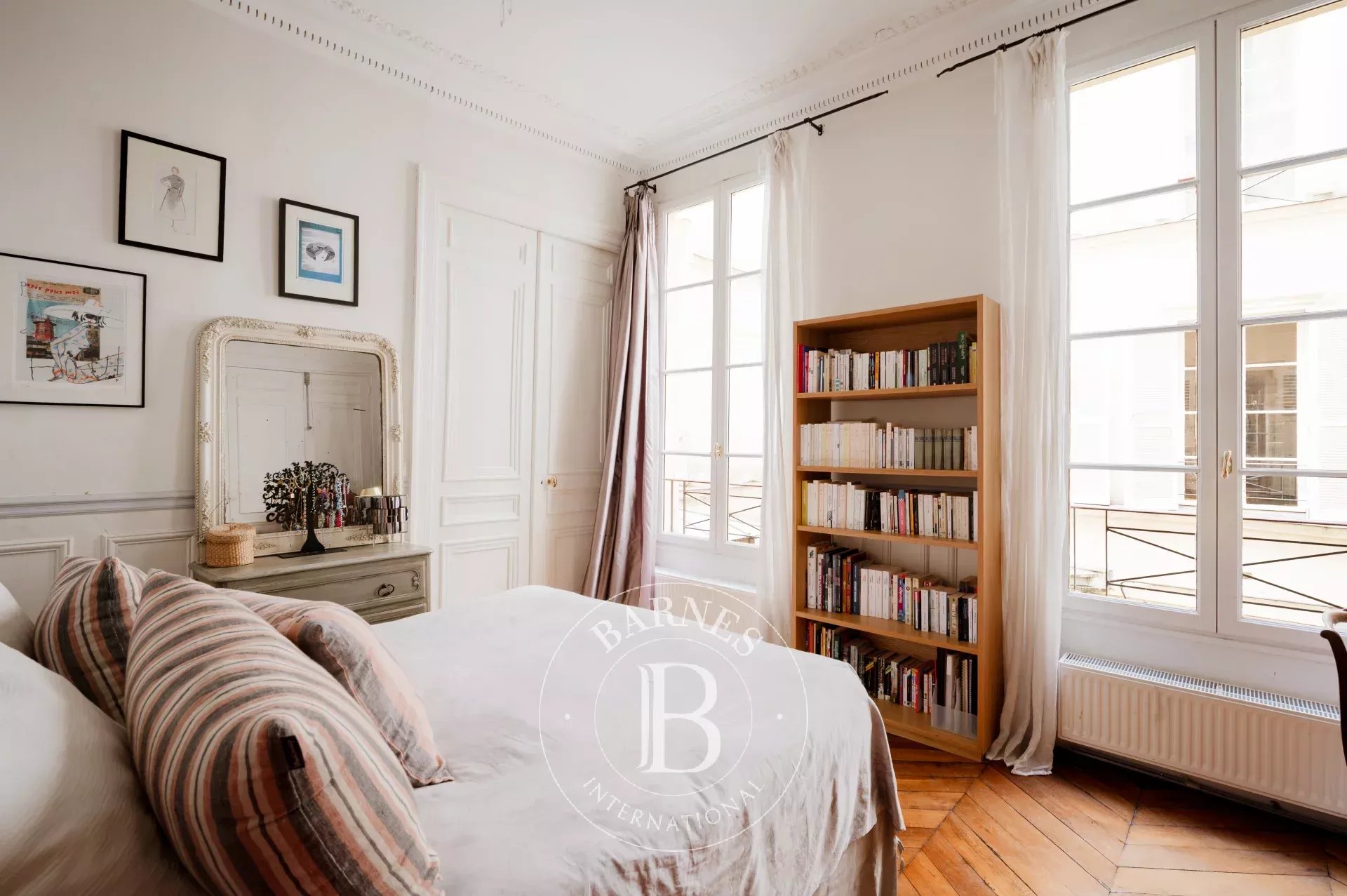 Paris  - Apartment 3 Bedrooms - picture 8