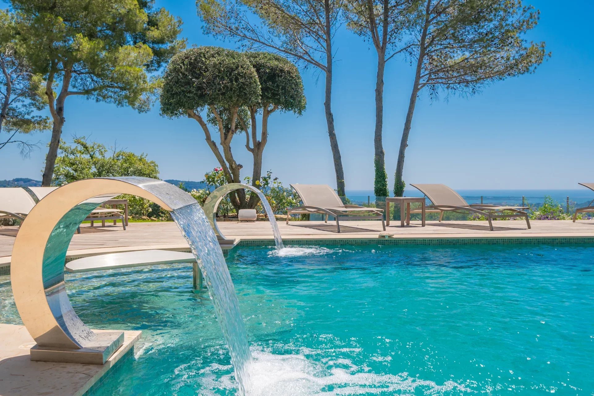 Maison à louer, 11 pièces, 500 m², Mougins