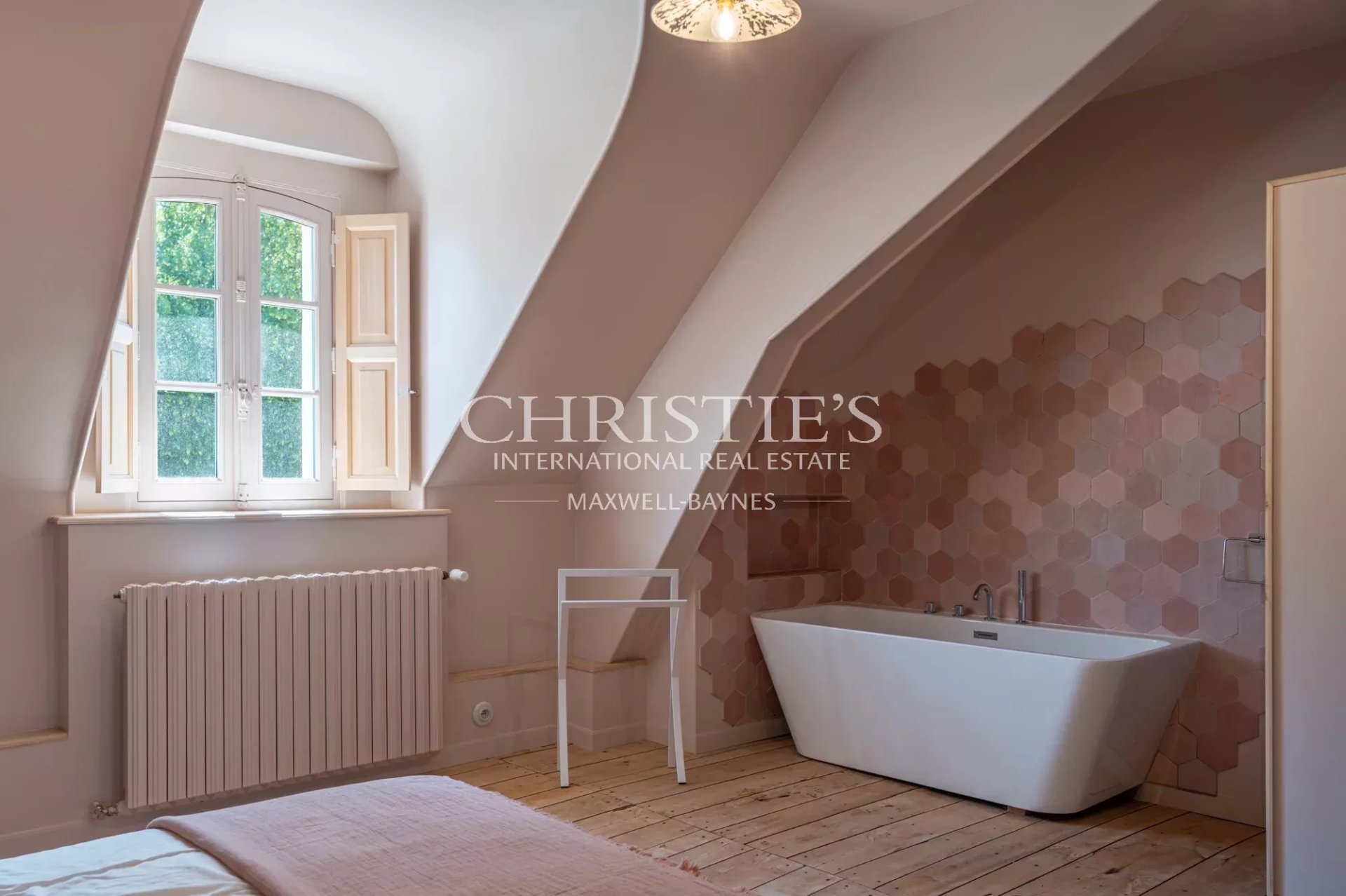 16 Bedroom Villa/Townhouse's Image 26