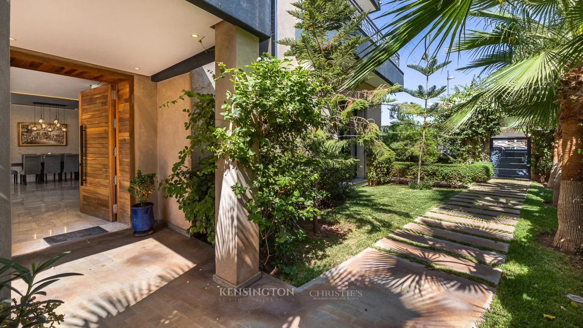 6 Bedroom Villa/Townhouse's Image 31