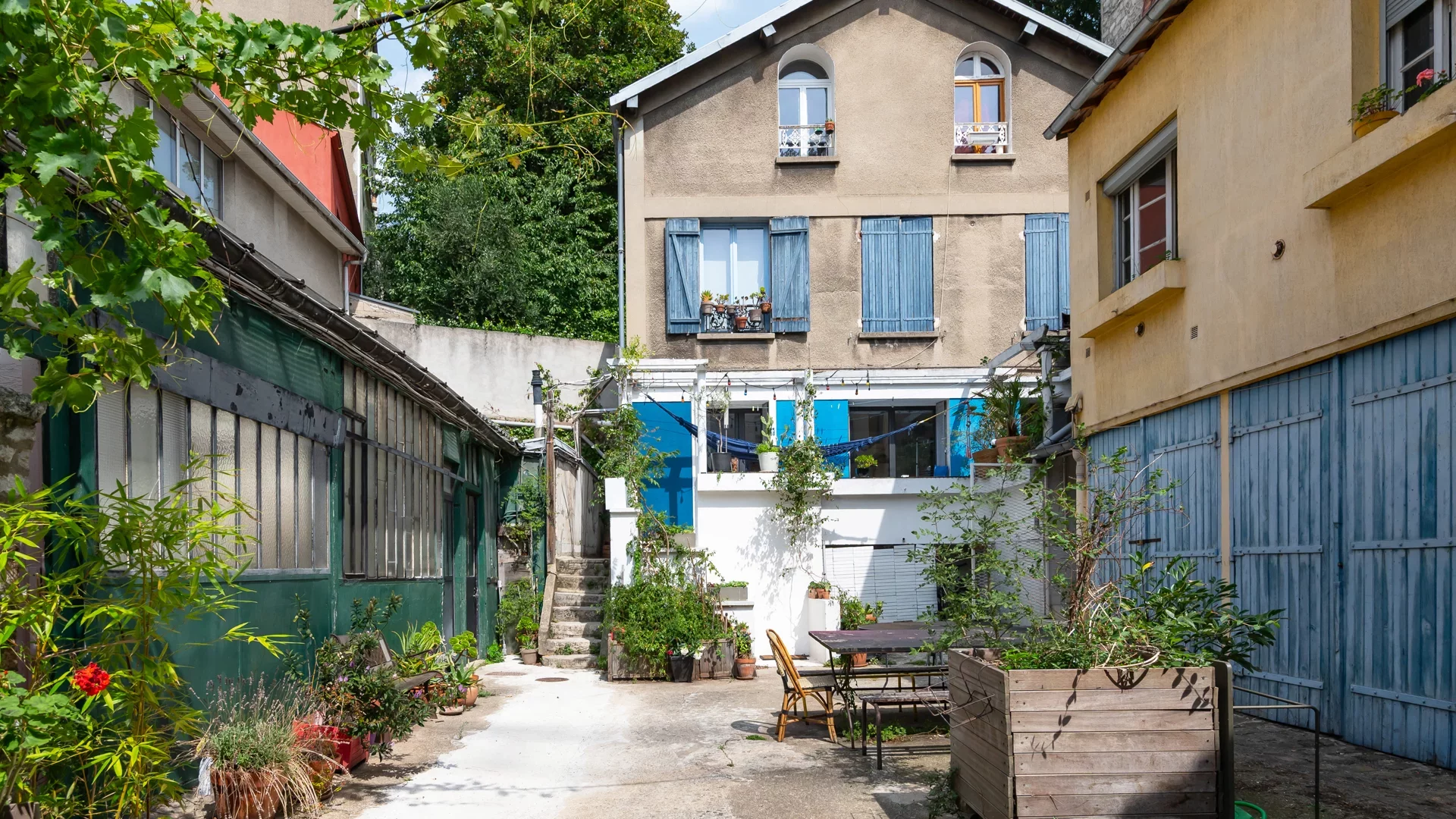 Paris 20e - VILLAGE GAMBETTA / MÉNILMONTANT