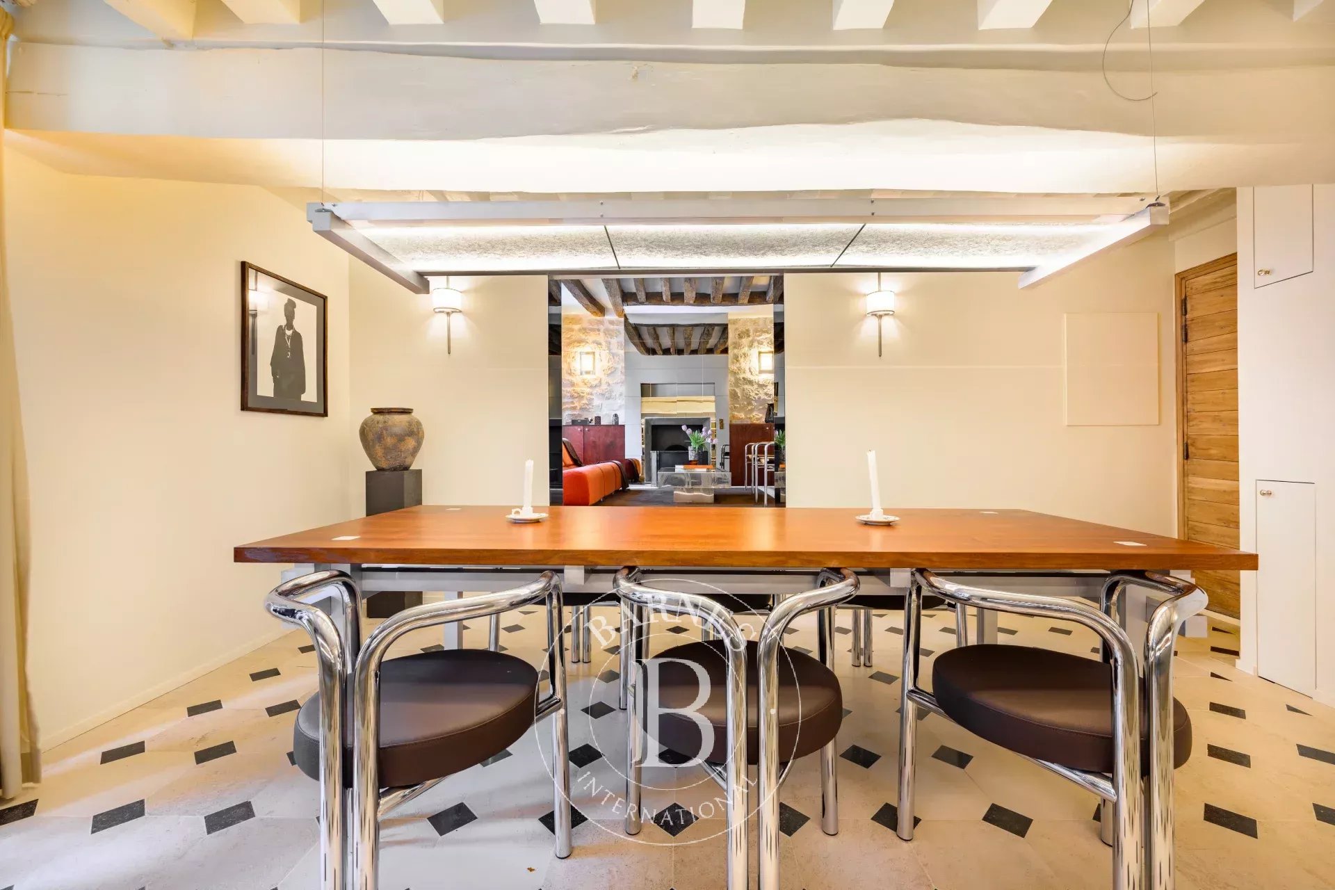 Daire Paris 4ème - picture 9