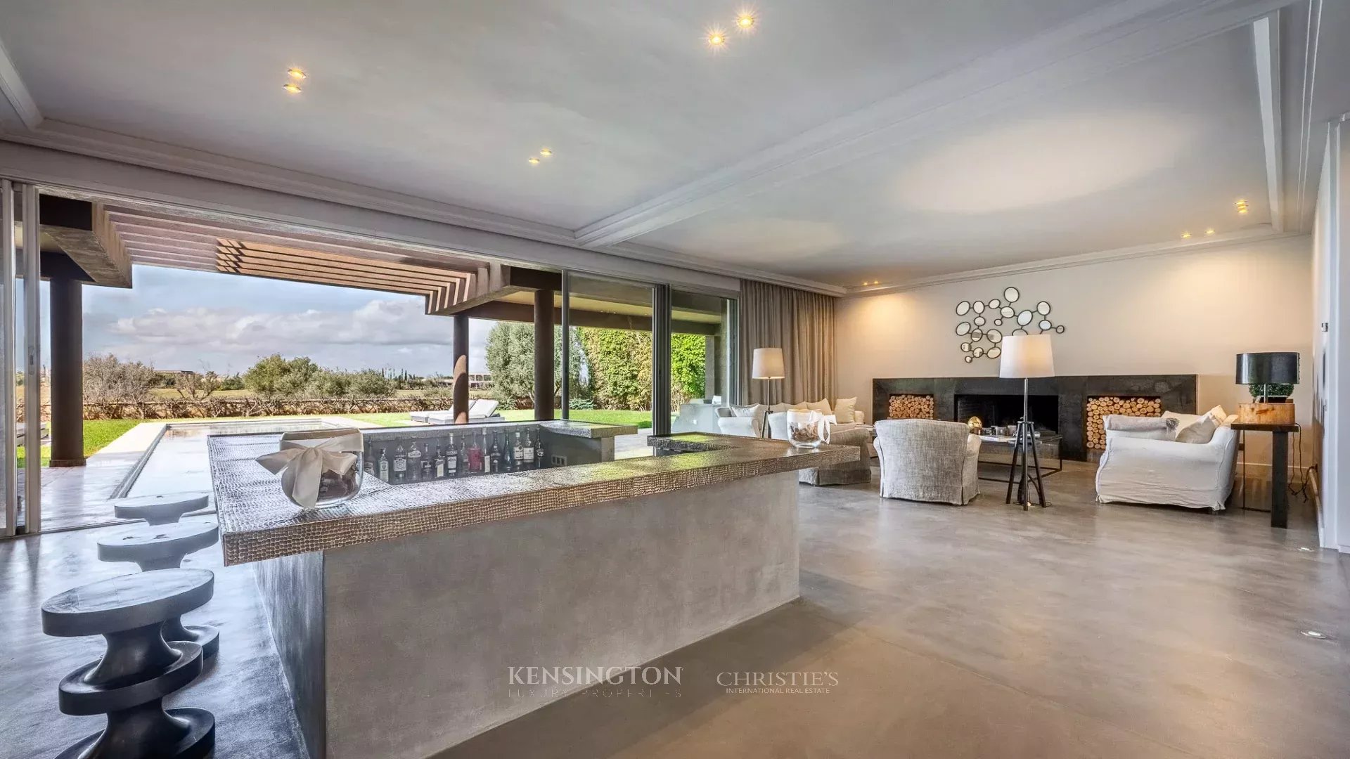 4 Bedroom Villa/Townhouse's Image 7