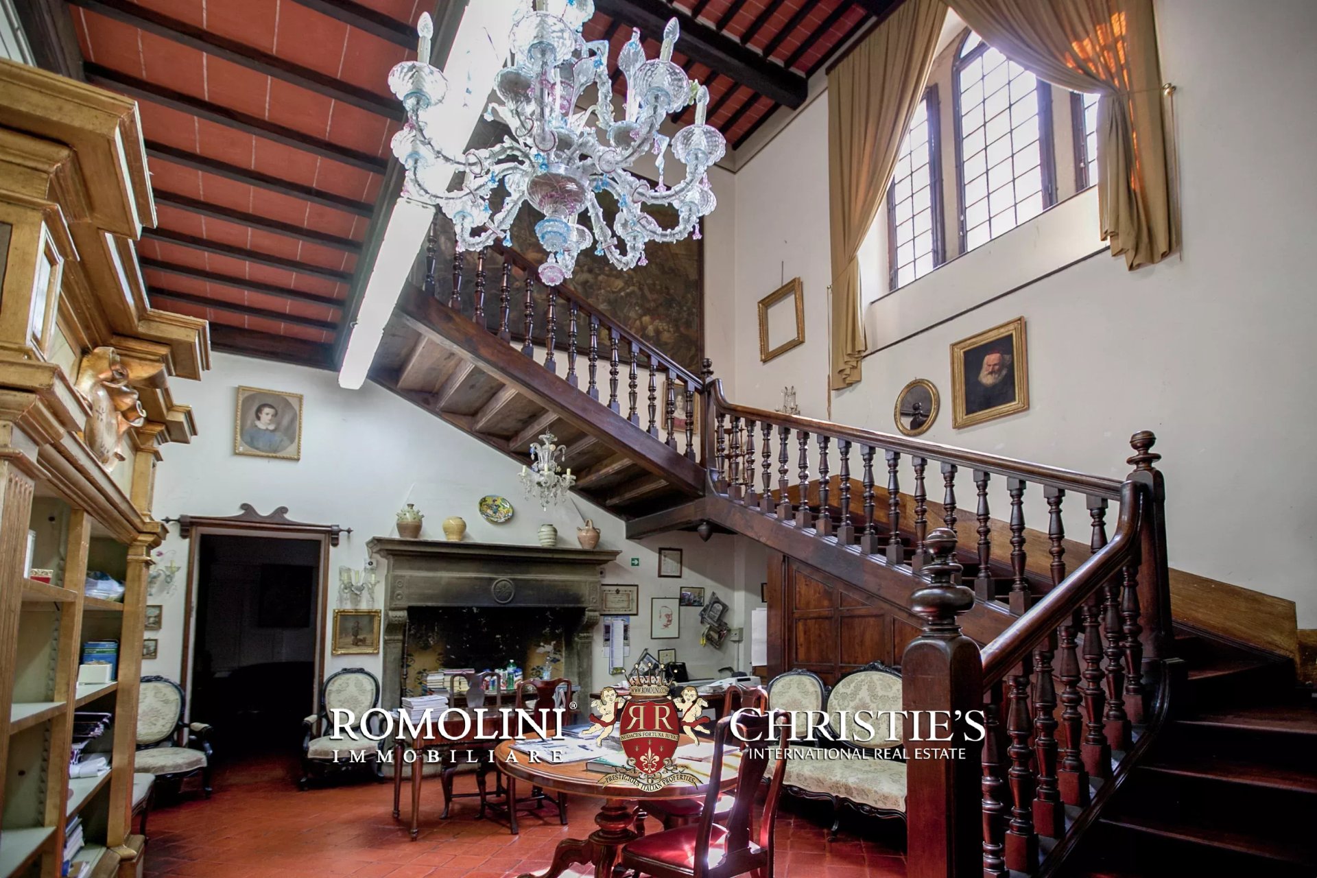 6 Bedroom Villa/Townhouse's Image 14