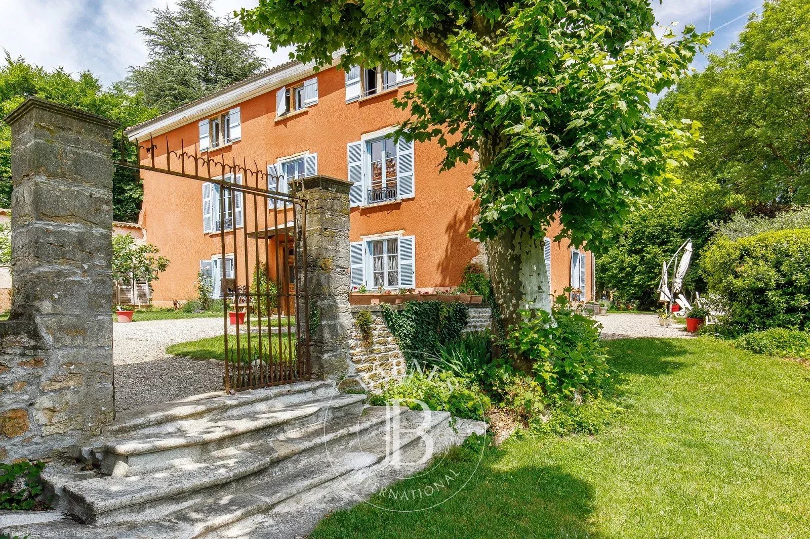 Daire Fontaines-Saint-Martin