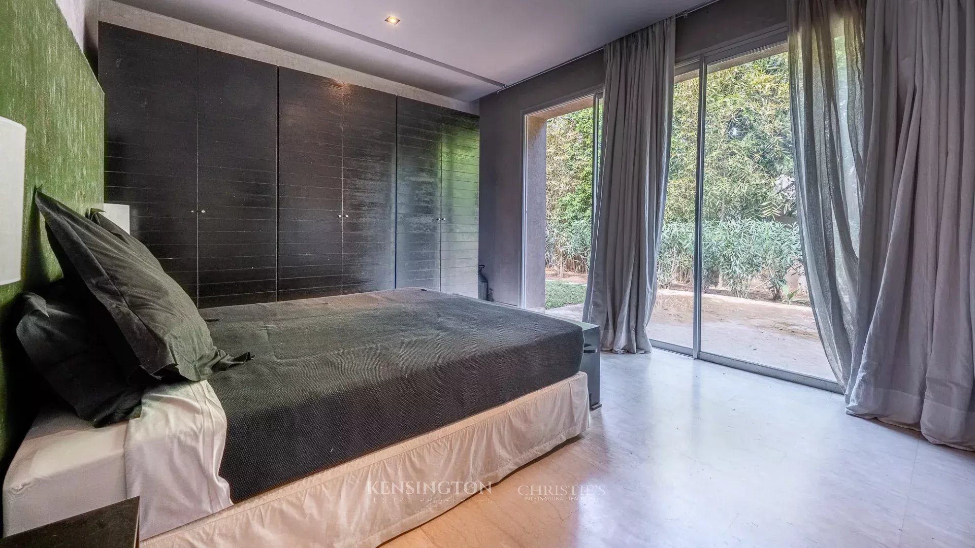 4 Bedroom Villa/Townhouse's Image 28