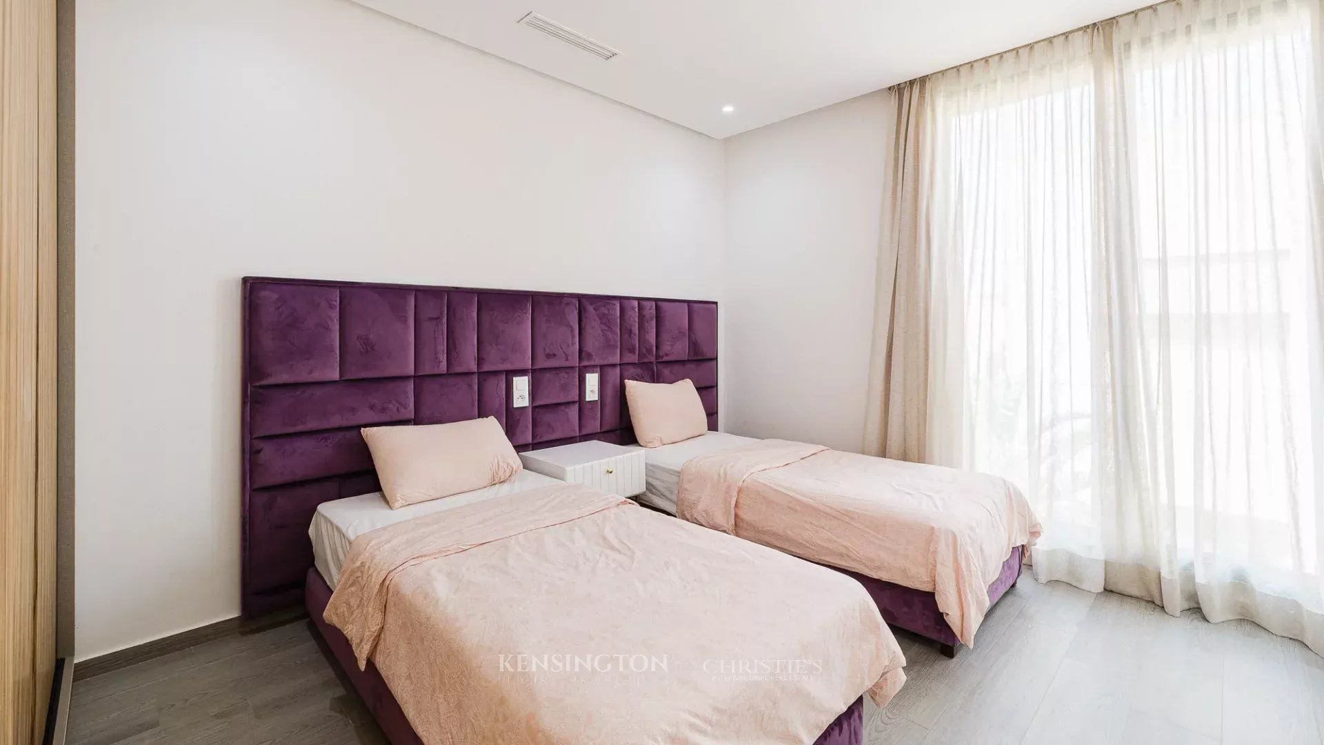 5 Bedroom Villa/Townhouse's Image 23