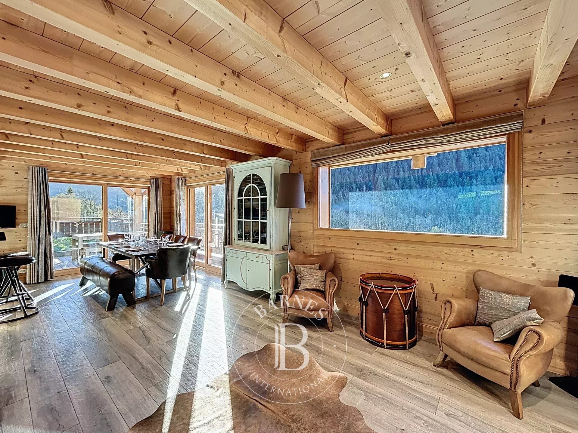 Photo of Châtel – 4-bedroom chalet with terrace and hot tub