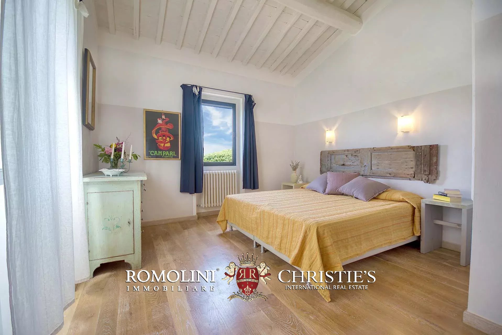 6 Bedroom Villa/Townhouse's Image 38