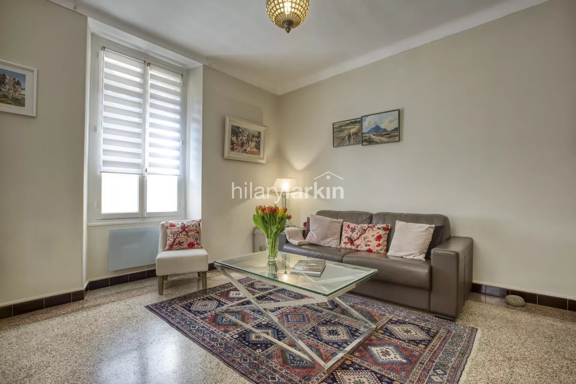 Charming Bourgeois Ground Floor Apartment in Petit Juas Cannes