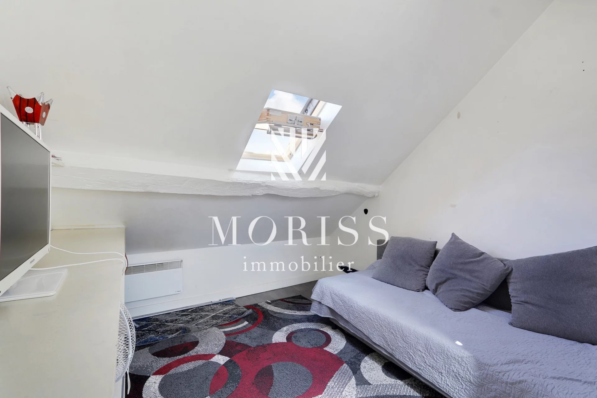 STUDIO - QUARTIER LAMARTINE - 75009 PARIS - Image Array