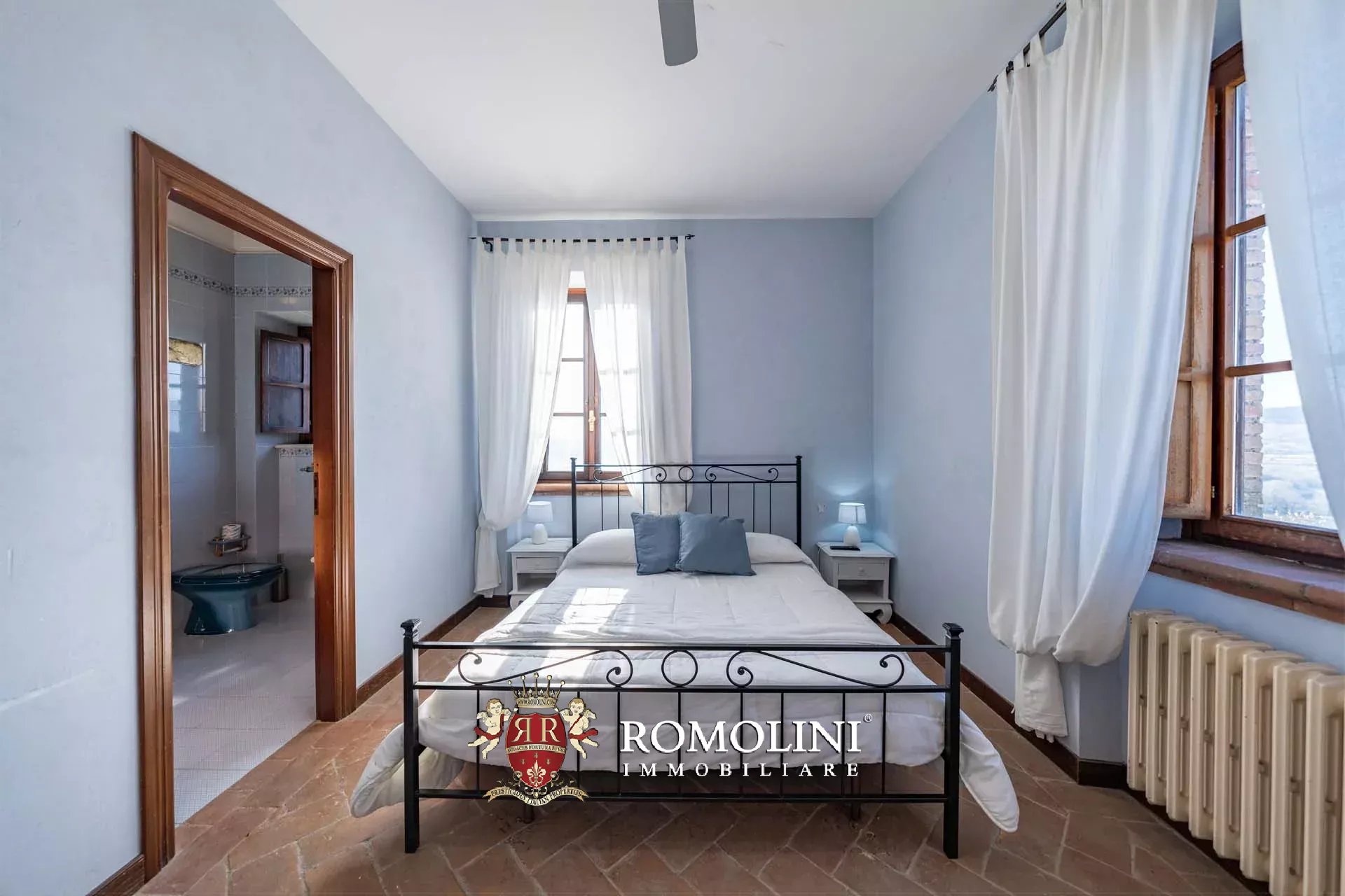 20 Bedroom Chateau's Image 35