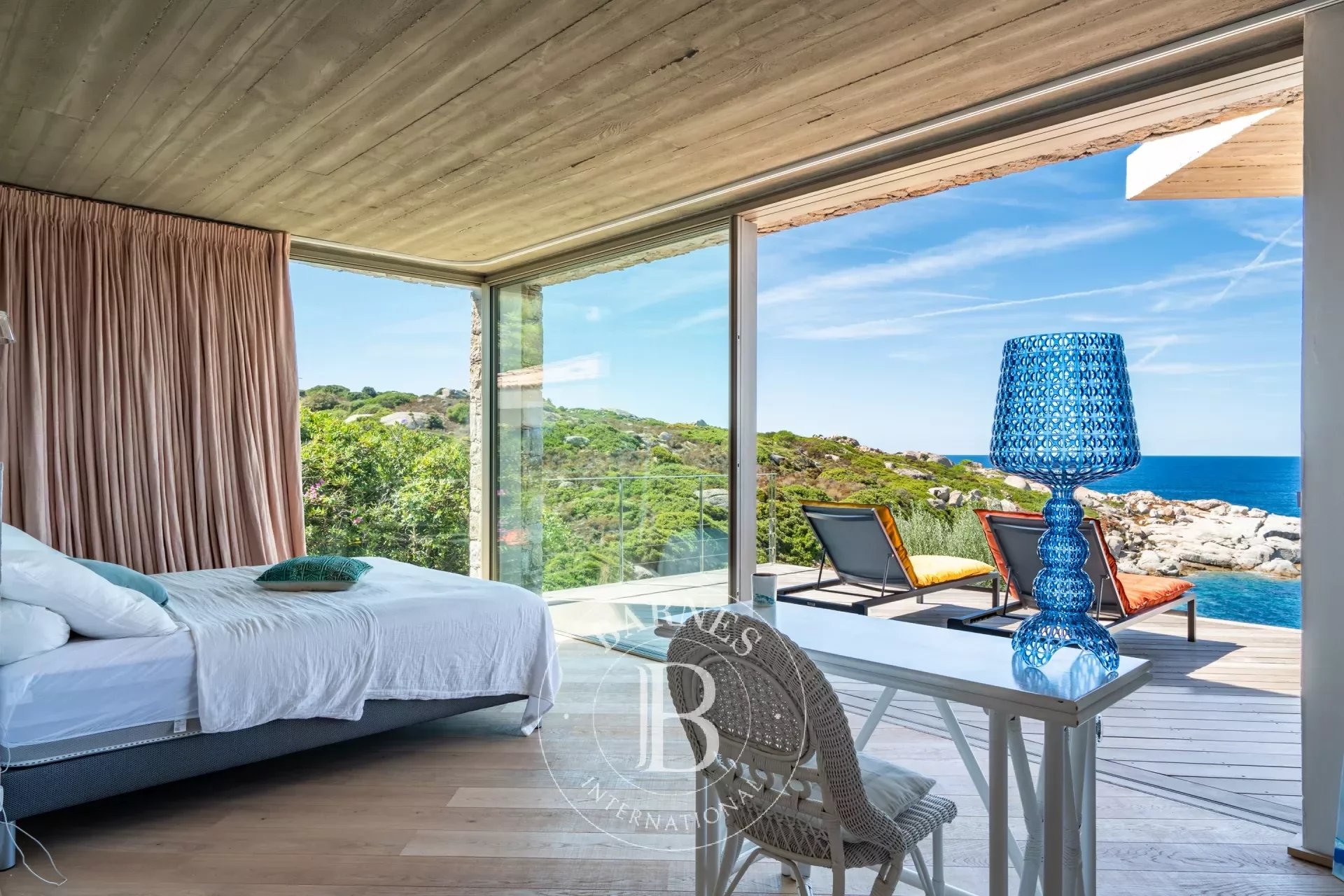 Lumio, architect-designed villa, waterfront, with sea and maquis views - picture 9 title=