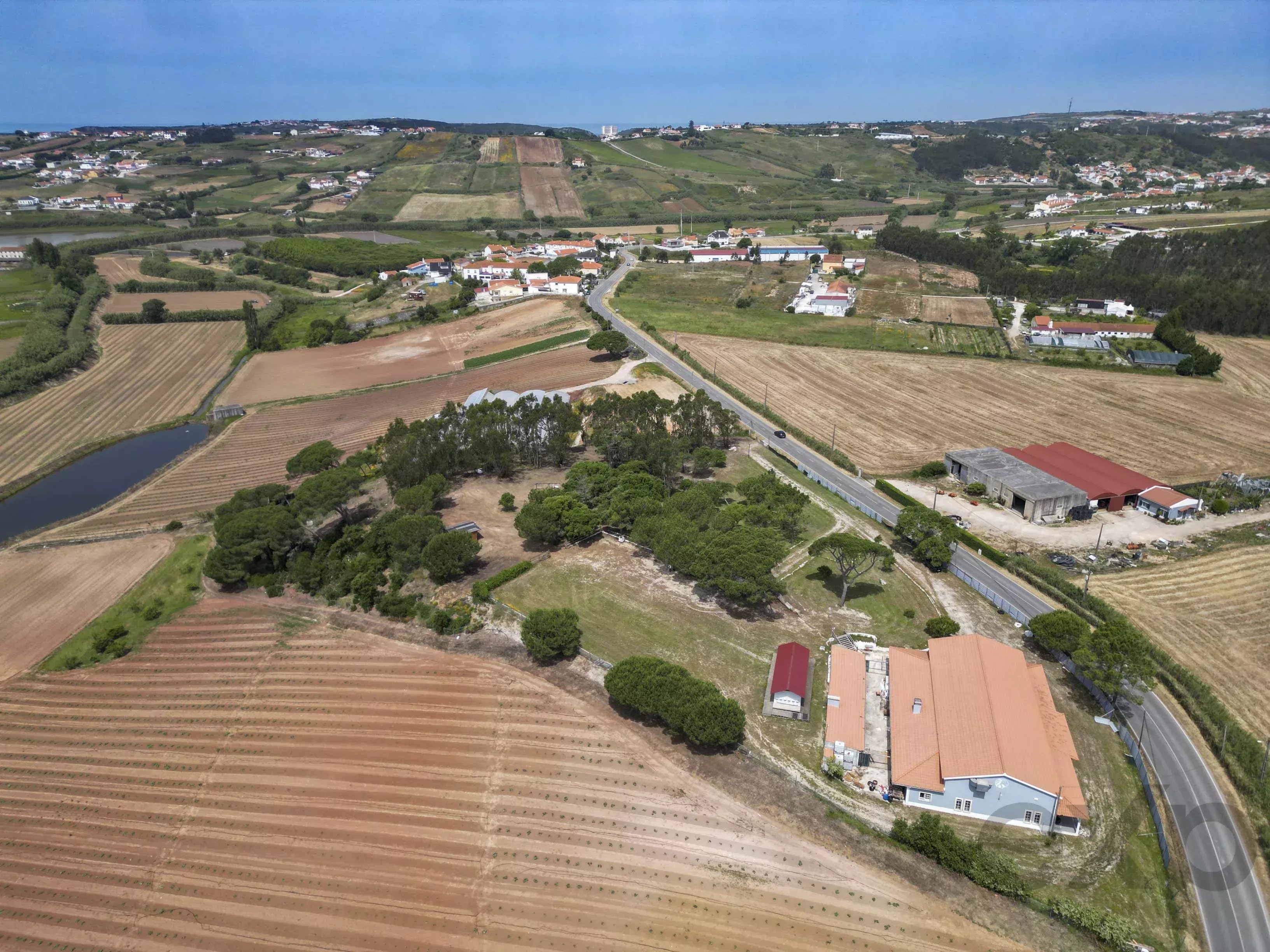 A dos Cunhados - Commercial farm with a plot of land measuring 9630 square meters 87016840 image 43