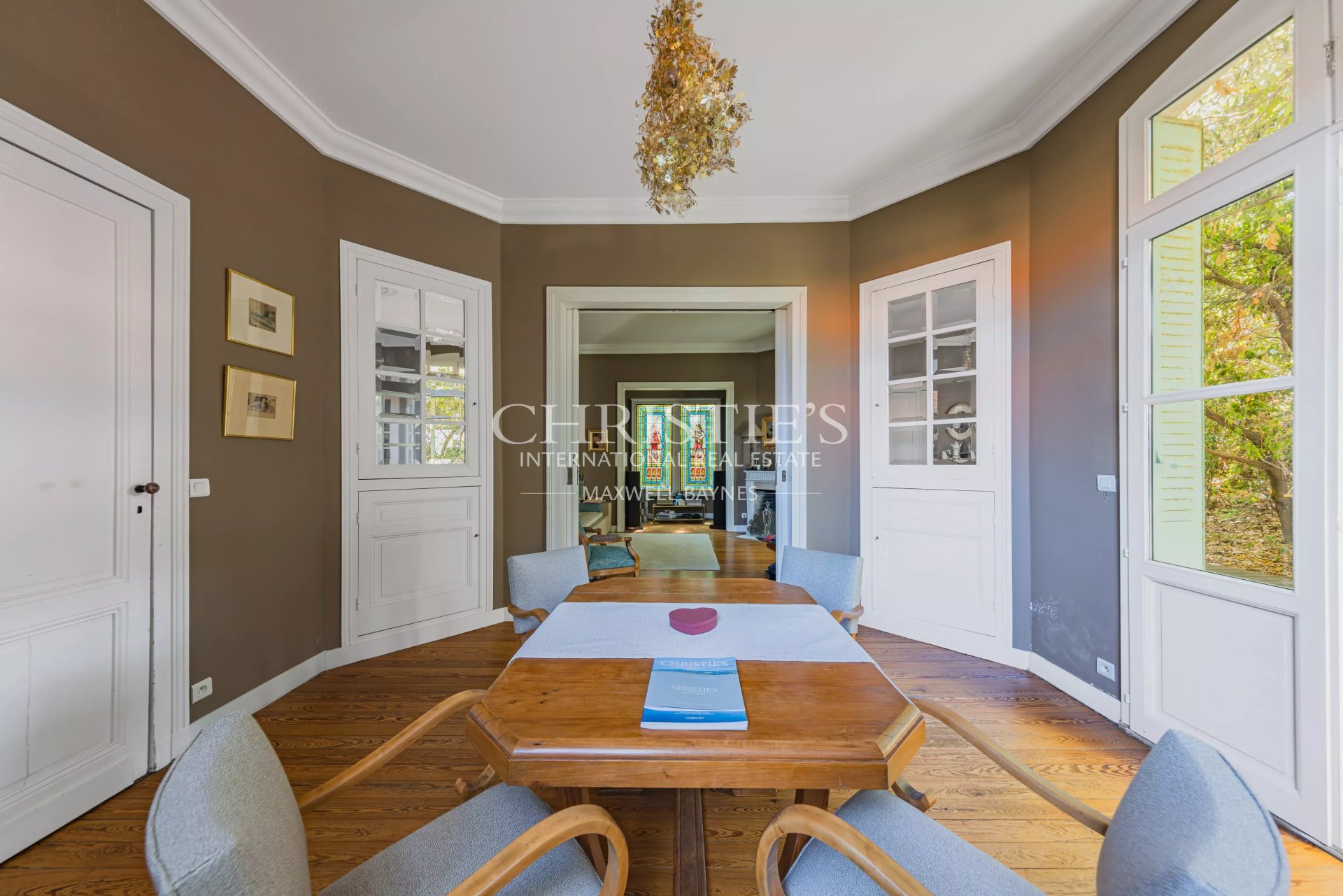 6 Bedroom Villa/Townhouse's Image 6