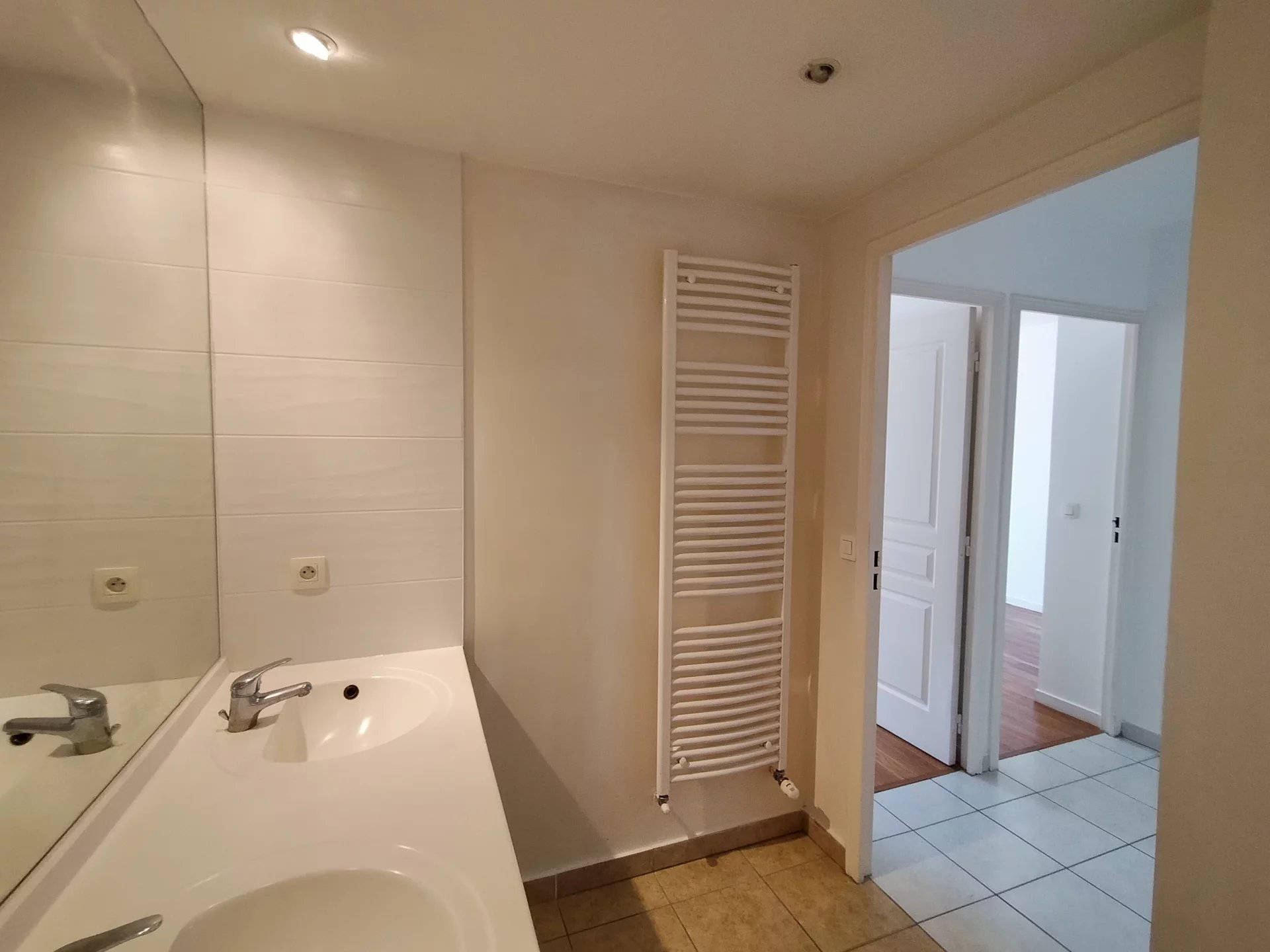85855572 Location Villeurbanne