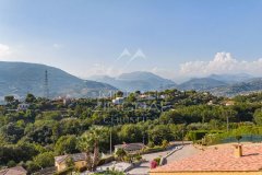 Close to Nice – Colomars – Superb family property — photo 4 of 7