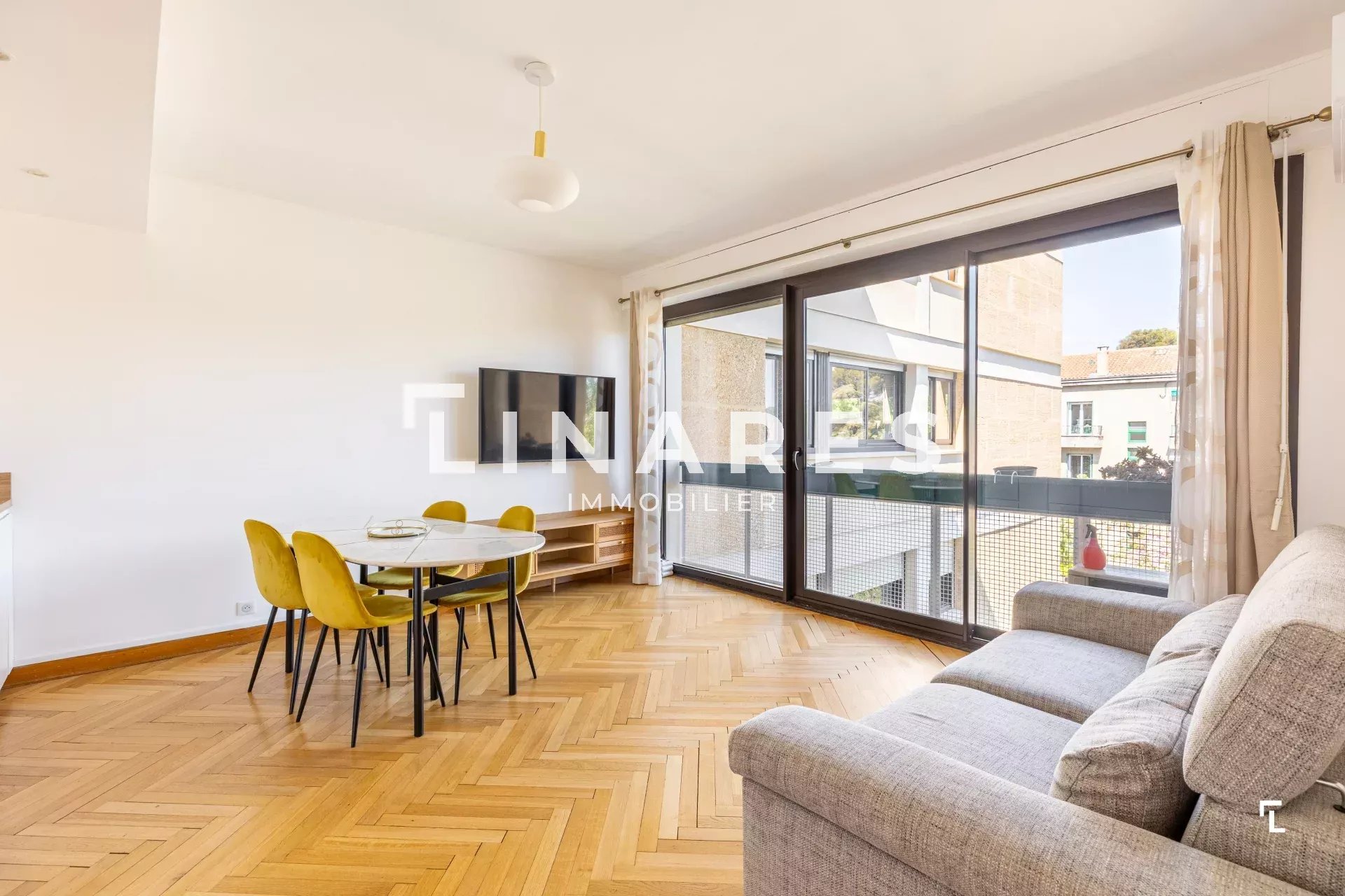 L’AIXQUISE - Appartement T3 de 62,6 m2 + Cave - 13100 Aix en Provence