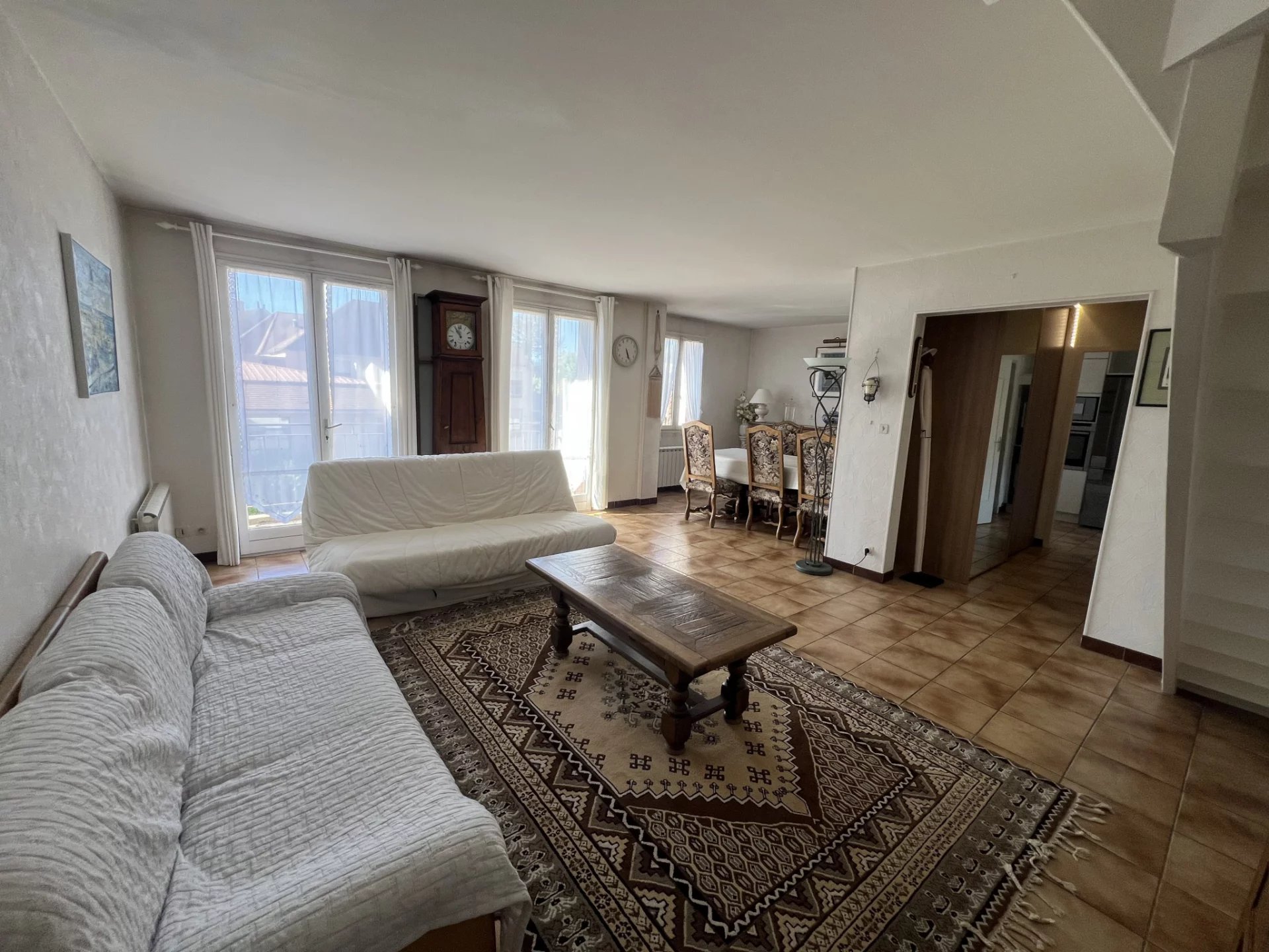 Appartement de type V avec balcon et garage