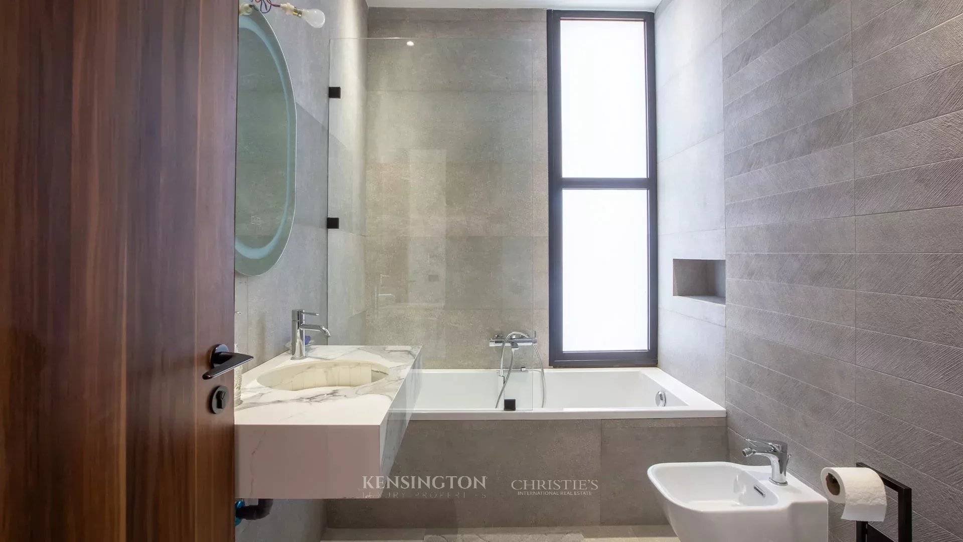 5 Bedroom Villa/Townhouse's Image 22