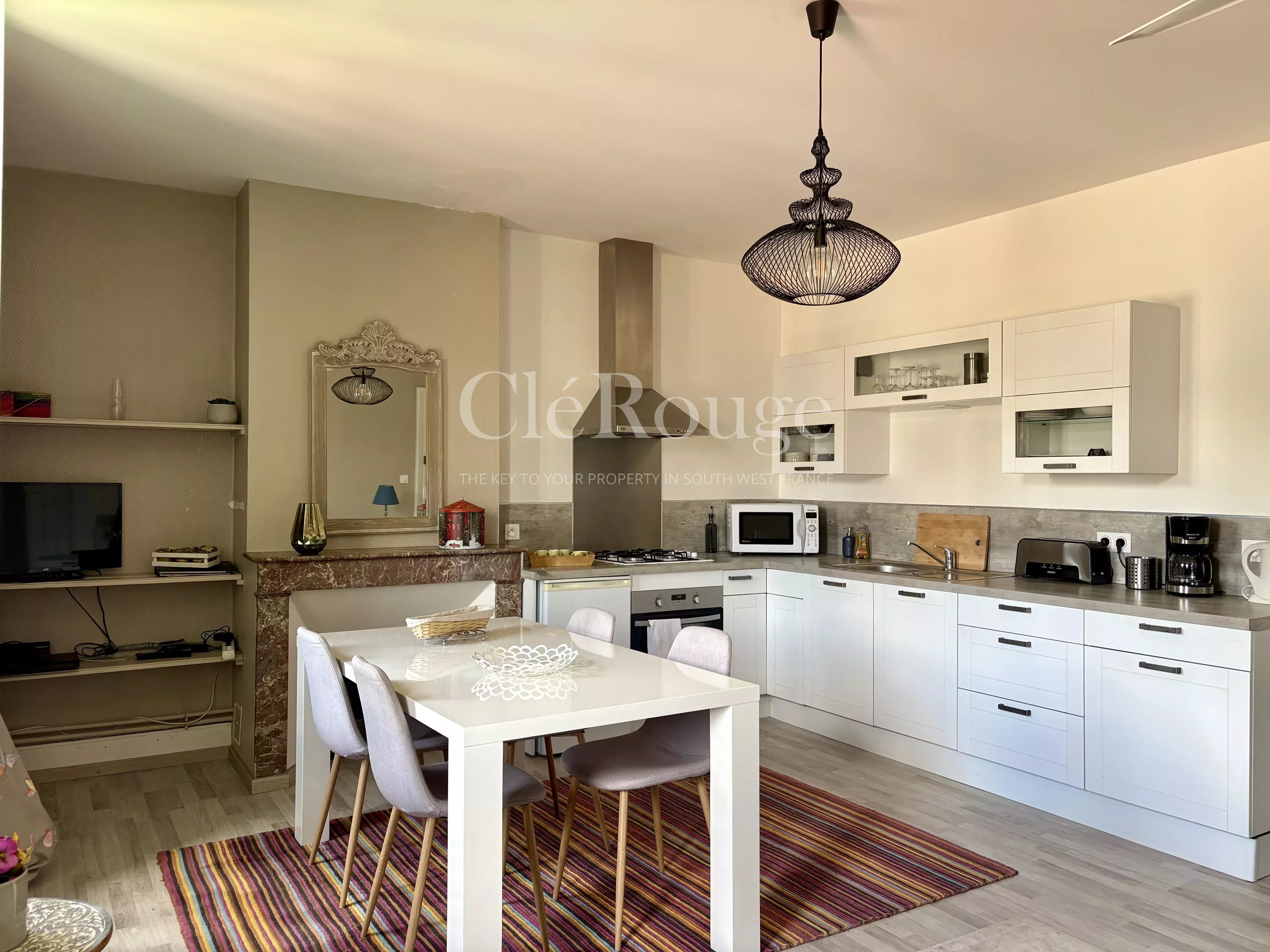 Au coeur d'Agen  Élégante demeure en pierre avec gîte, piscine et la liberté de créer, d'y vivre ou de louer.