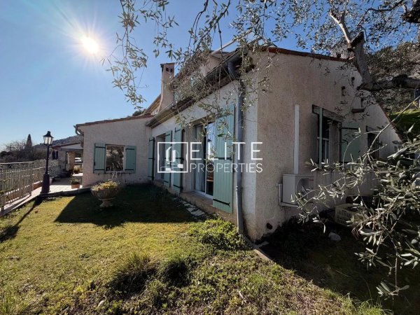 VILLA 221 m² – PANORAMIC VIEW + POOL – SPERACEDES — photo 2