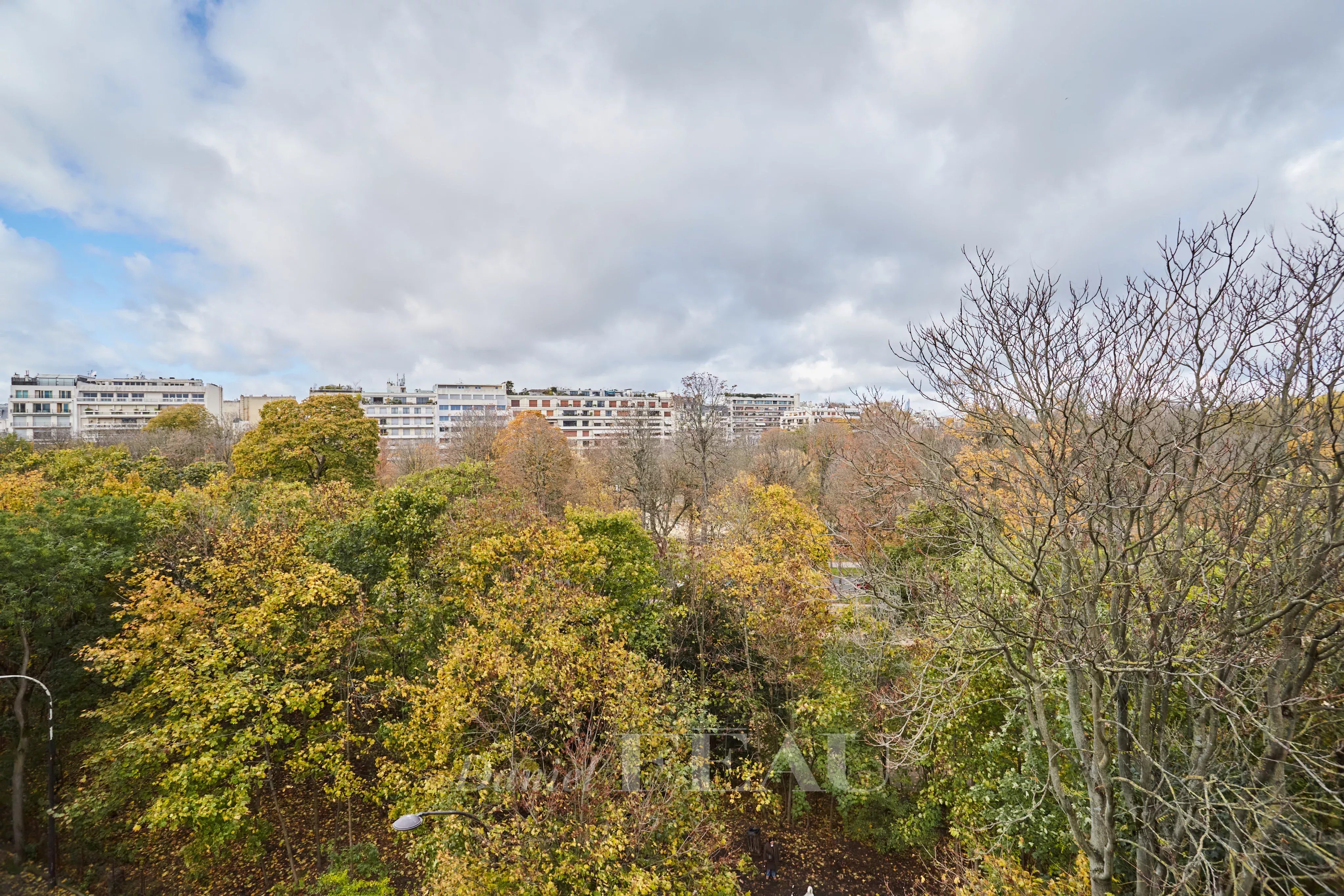 Sale Apartment Paris 16th