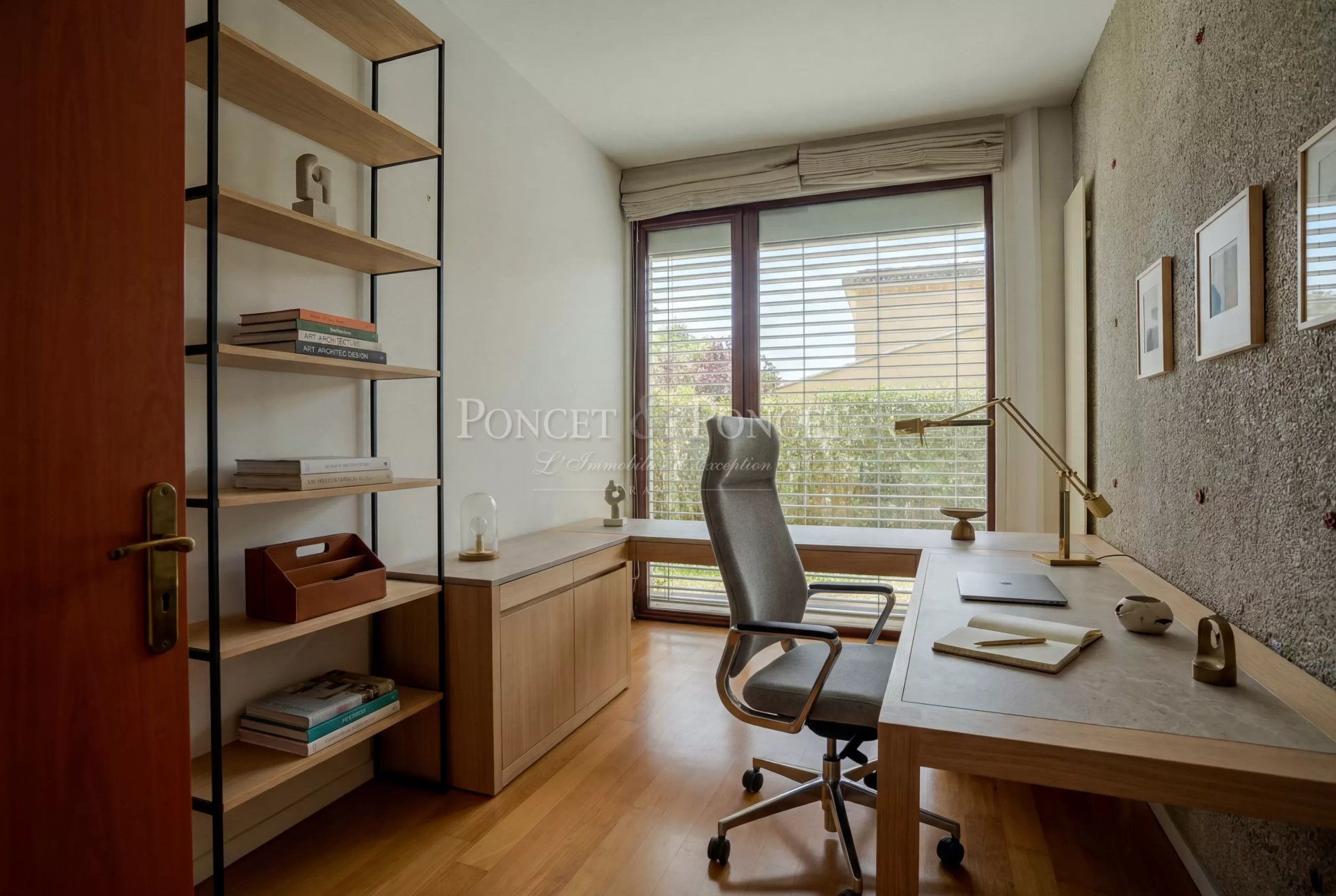 5 Bedroom Villa/Townhouse's Image 22
