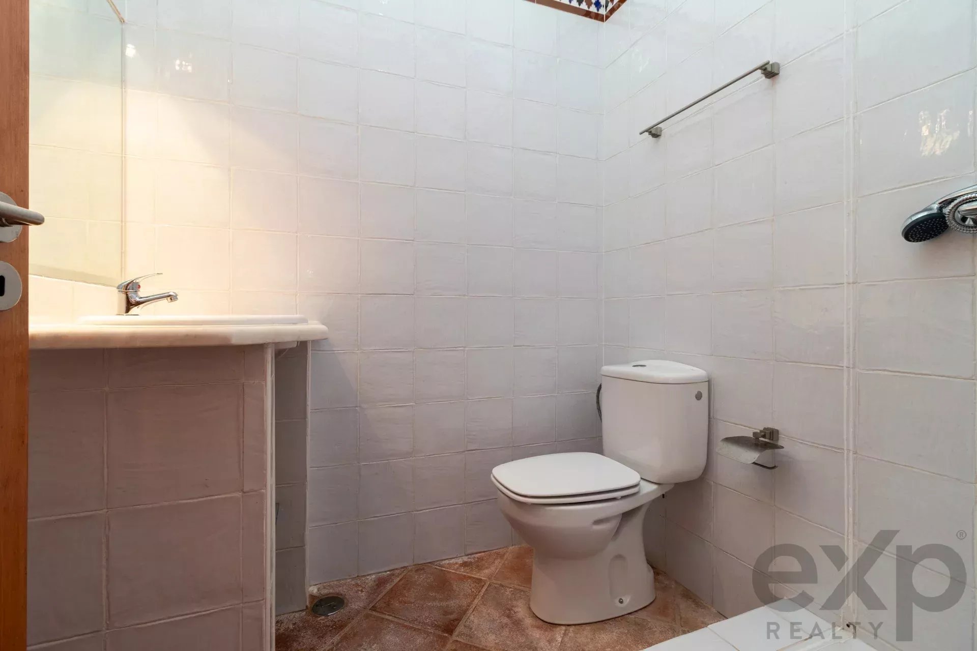 Luxury Equestrian Property + Guest House 85992157 image 38