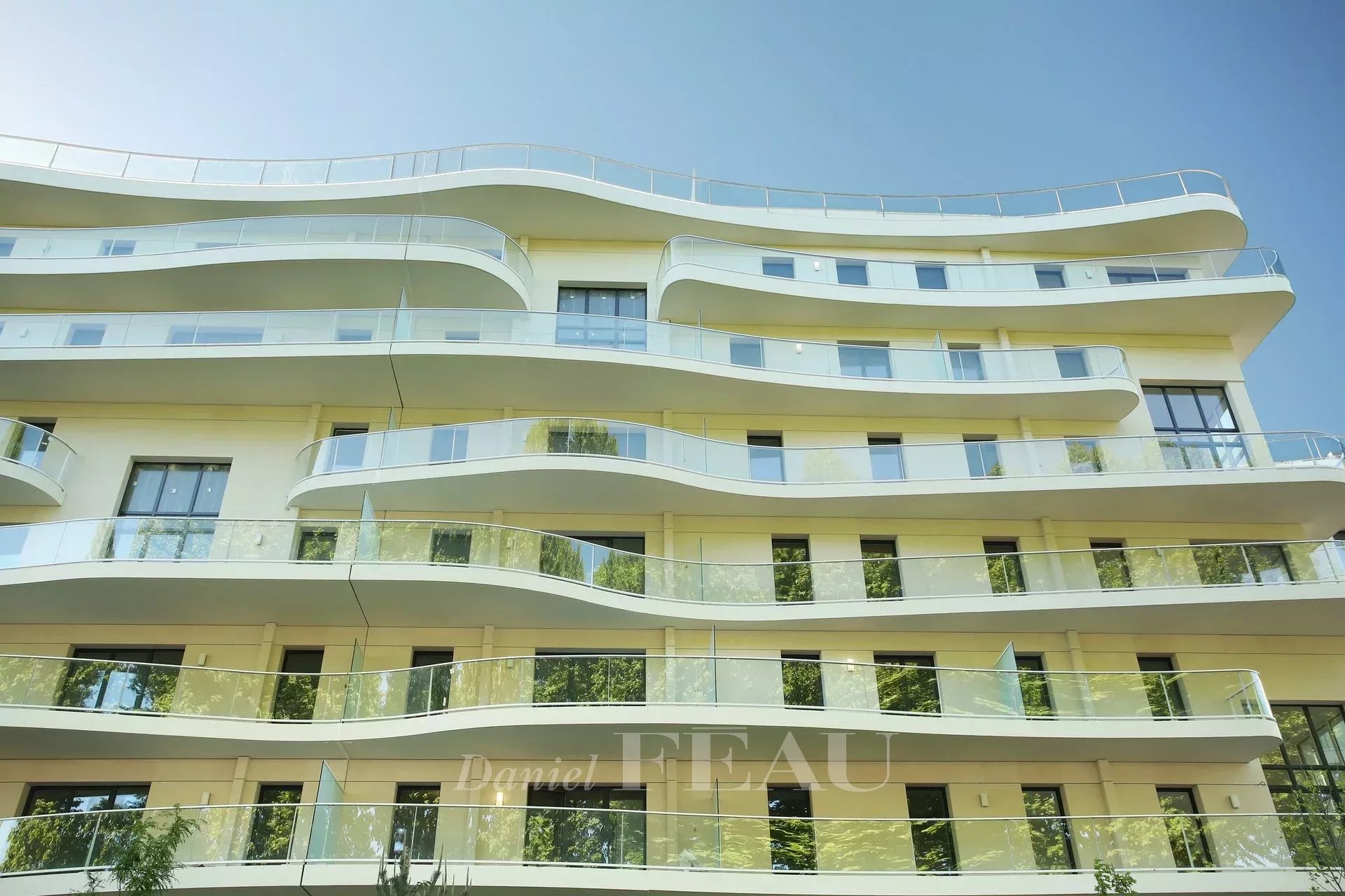 Rental Apartment Neuilly-sur-Seine