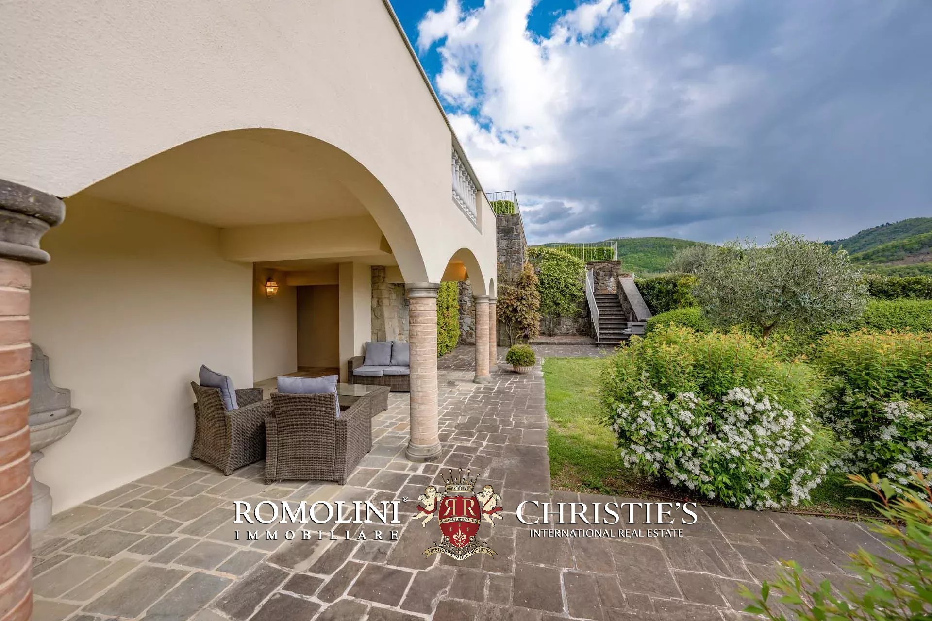 10 Bedroom Villa/Townhouse's Image 142
