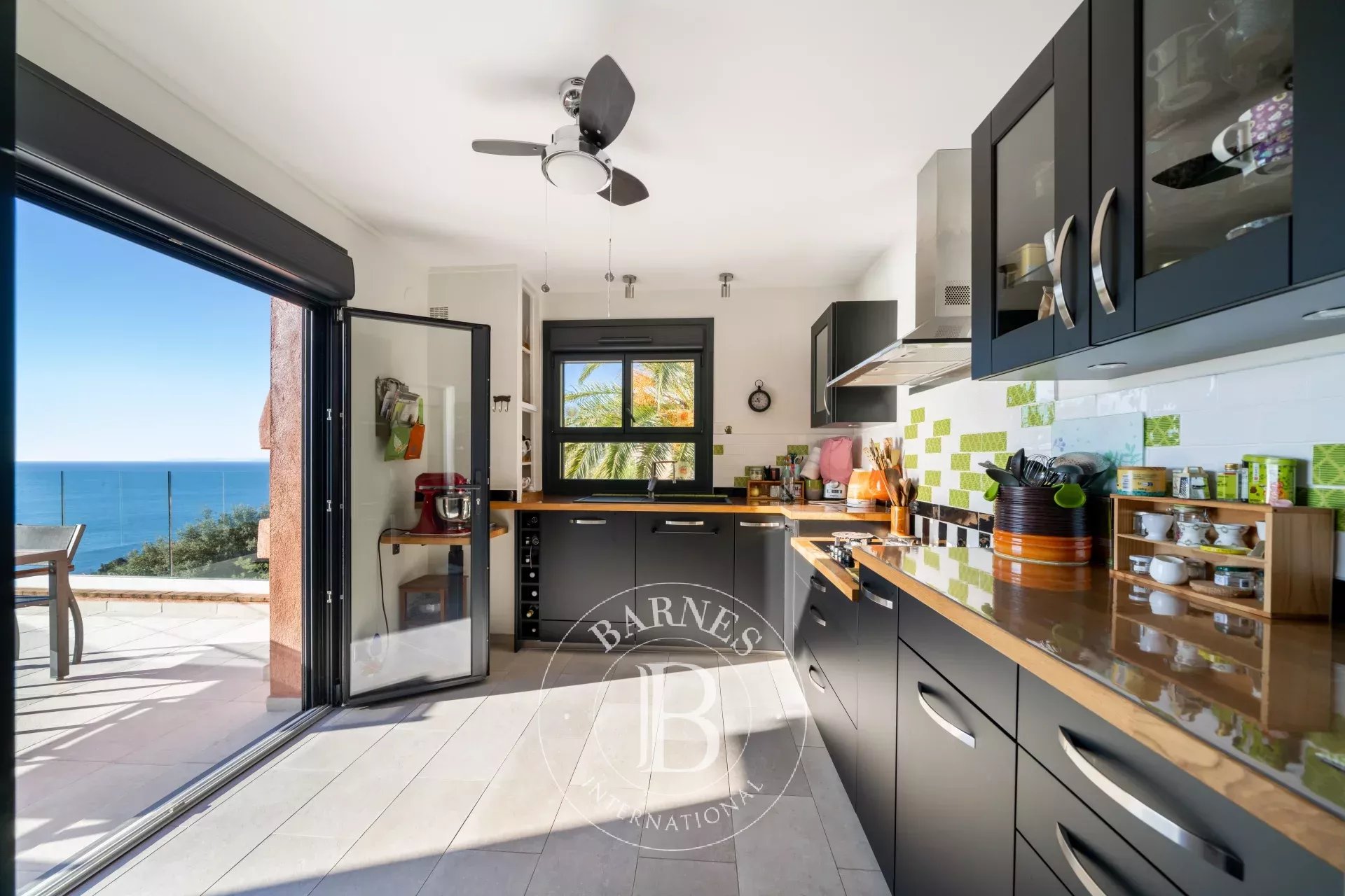 Villa Saint-Raphaël - picture 4