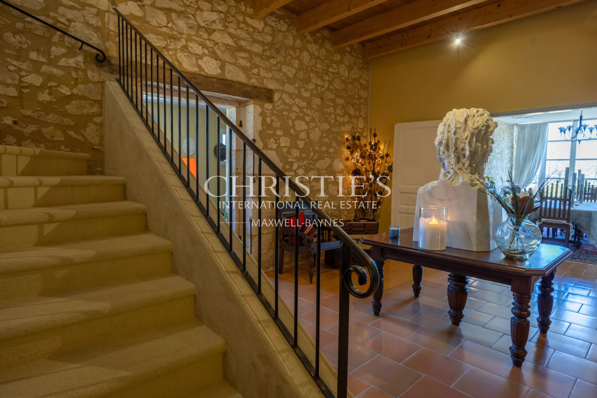 9 Bedroom Villa/Townhouse's Image 12