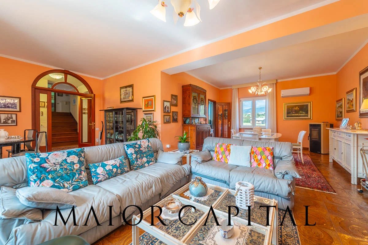 Berchidda | Villa indipendente, con giardino e vista sul monte Limbara