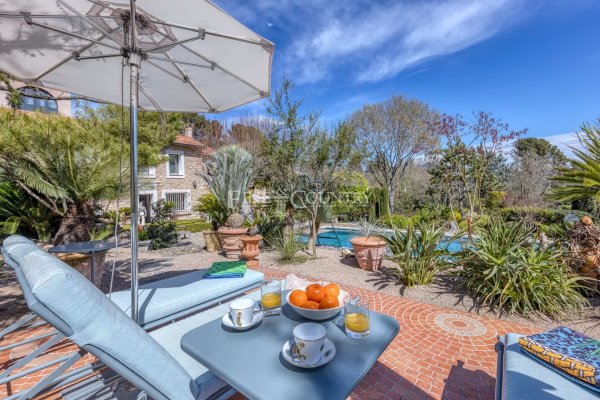 Villa for sale in Grasse — photo 4