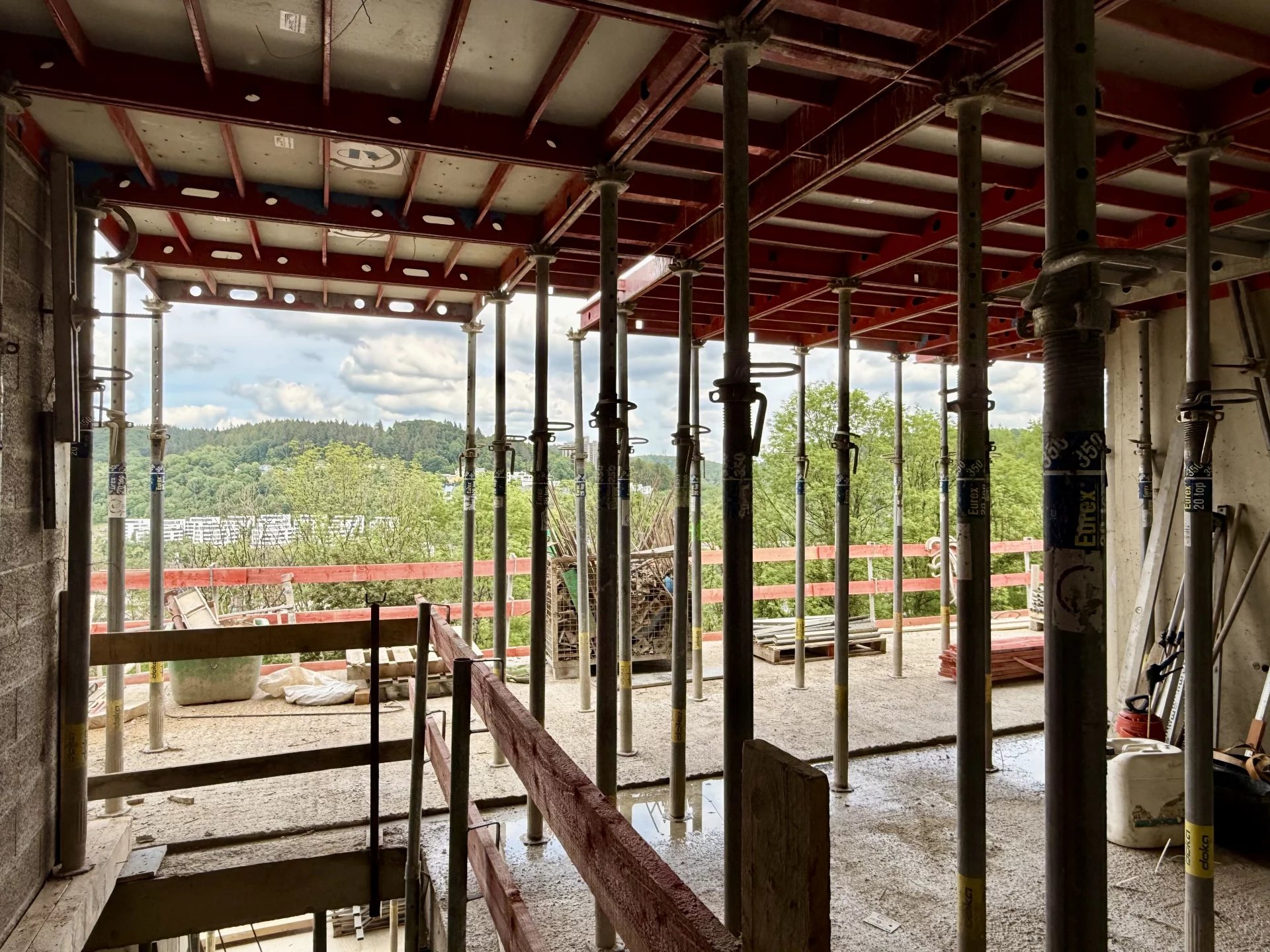 Superbe duplex avec deux terrasses offrant une vue sur Eich