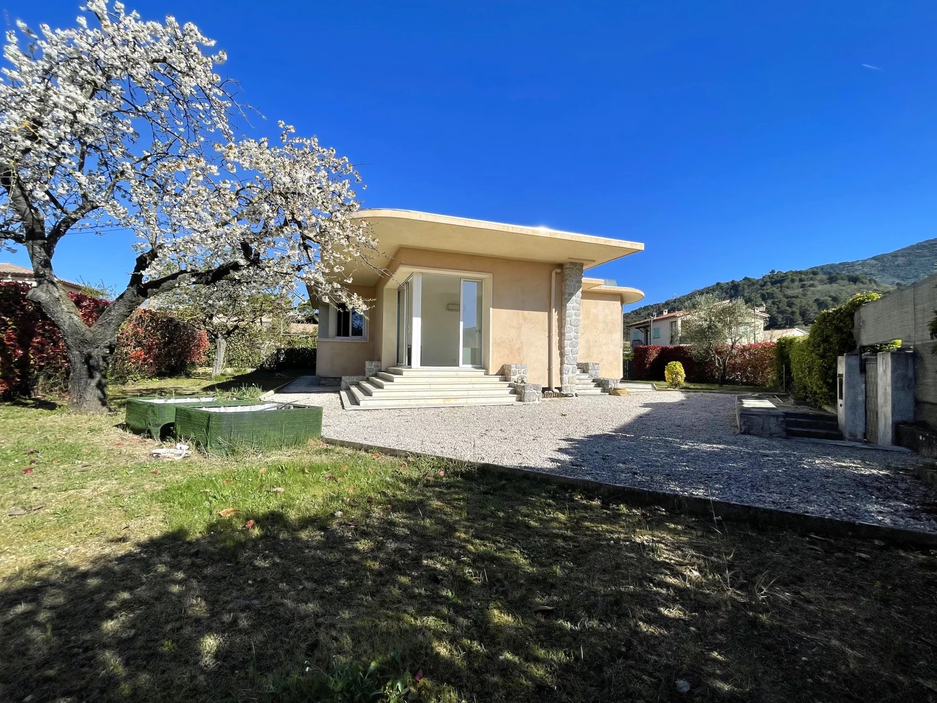 Agence immobilière de 