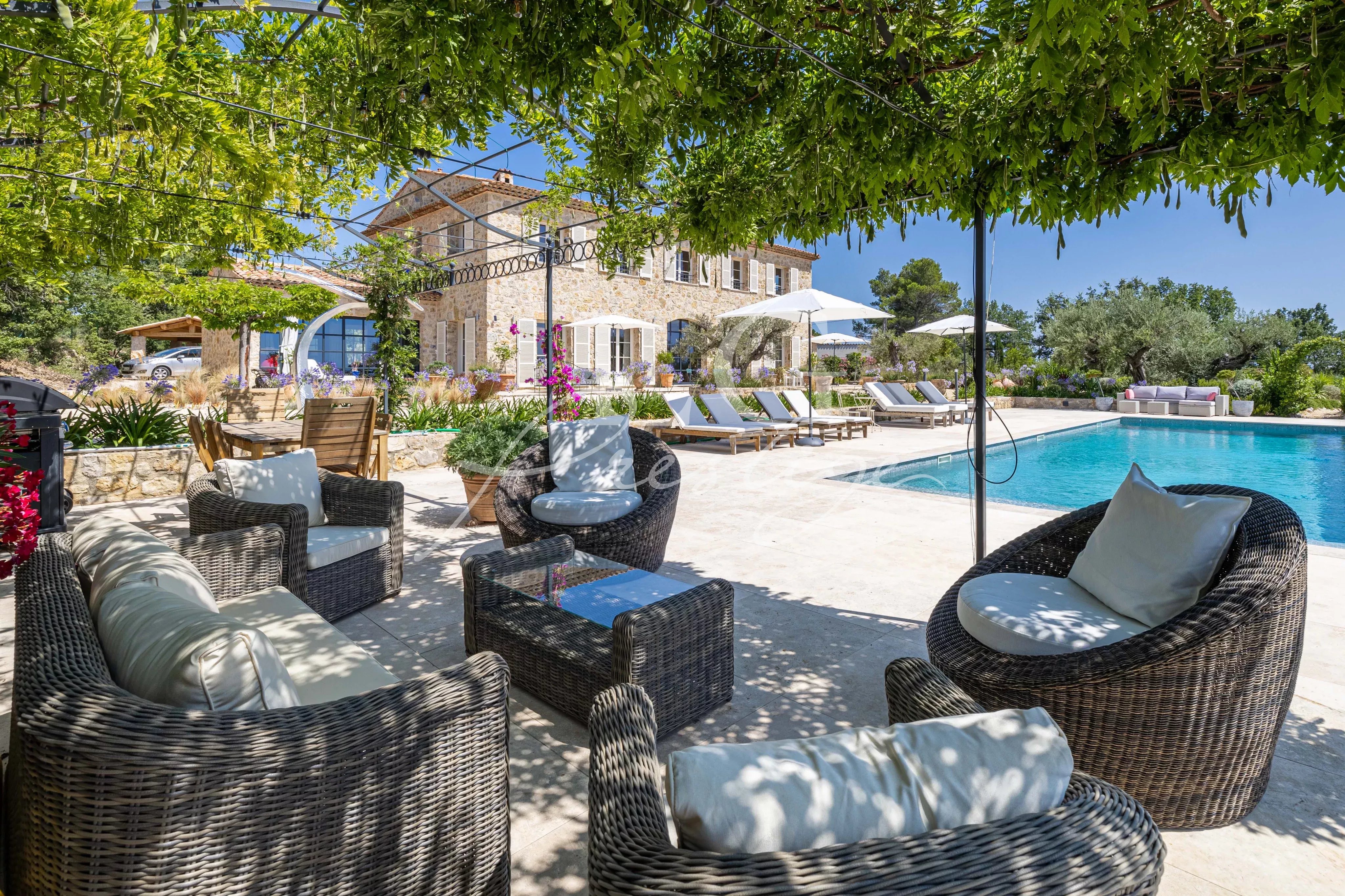 Agence immobilière de L & G PRESTIGE IMMOBILIER